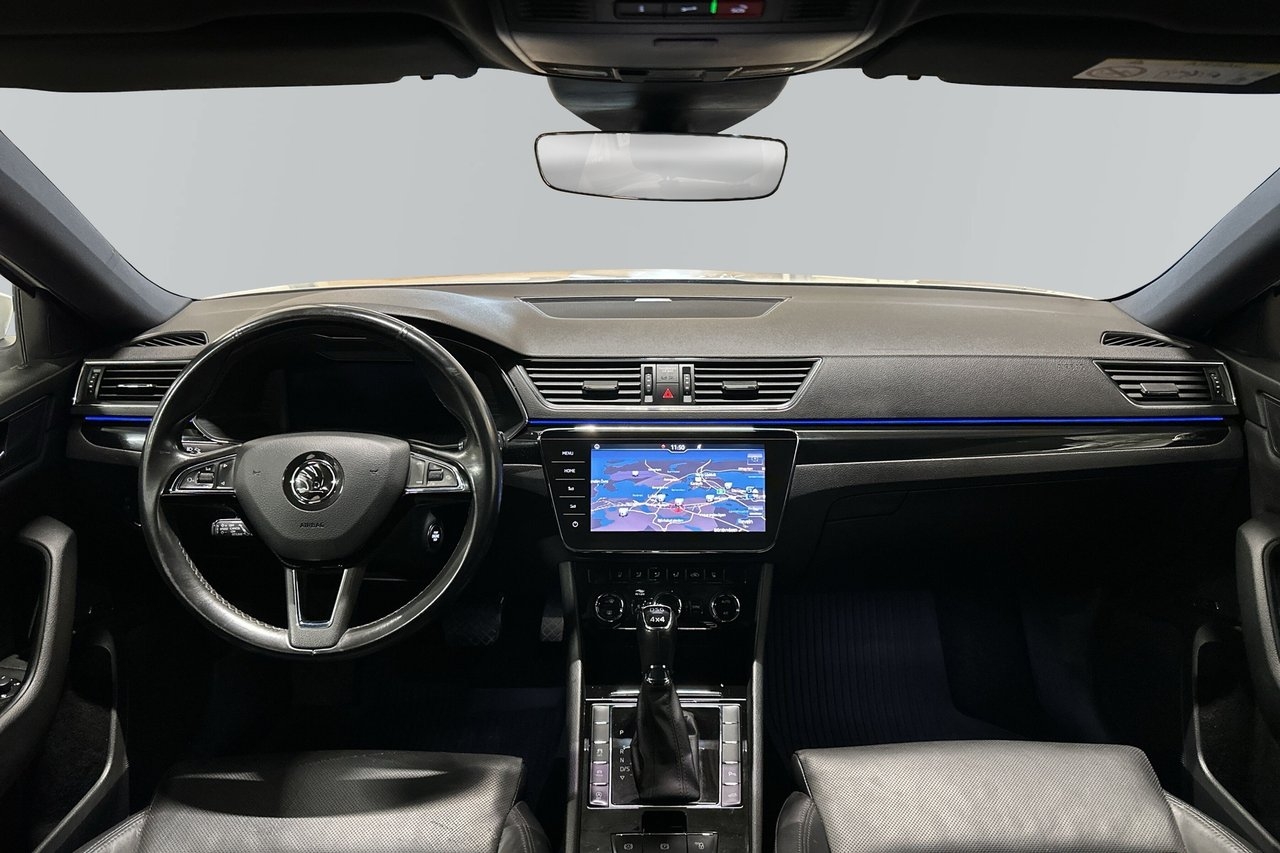 Skoda Superb 2019, bild 4/6