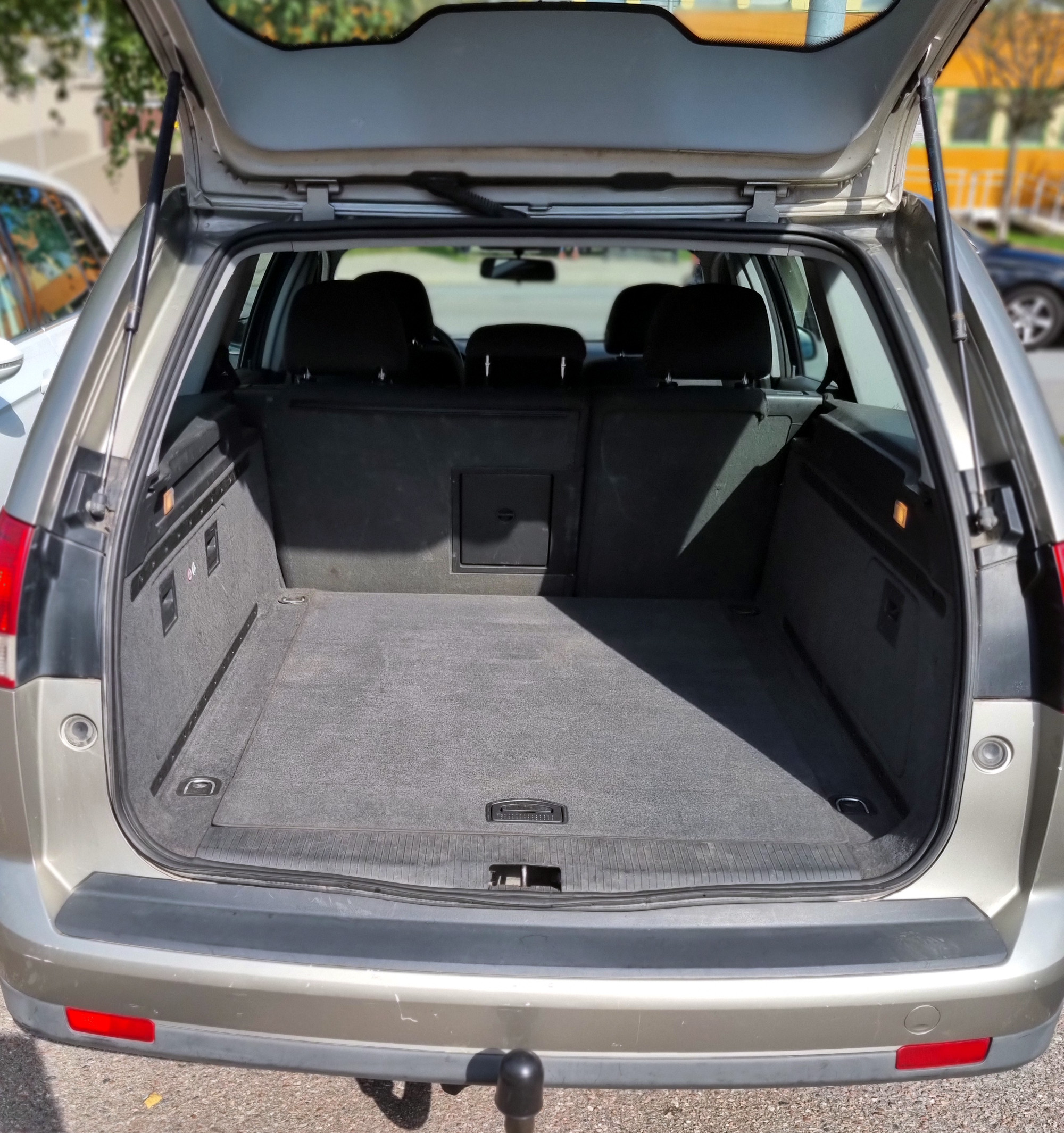 Opel Vectra Caravan 2.0 Turbo Manuell 2004, photo 7/7