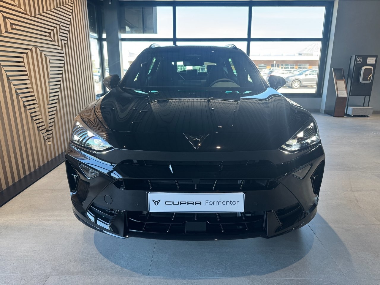 Cupra Formentor Tribe Edition e-Hybrid 2026, bild 2/10
