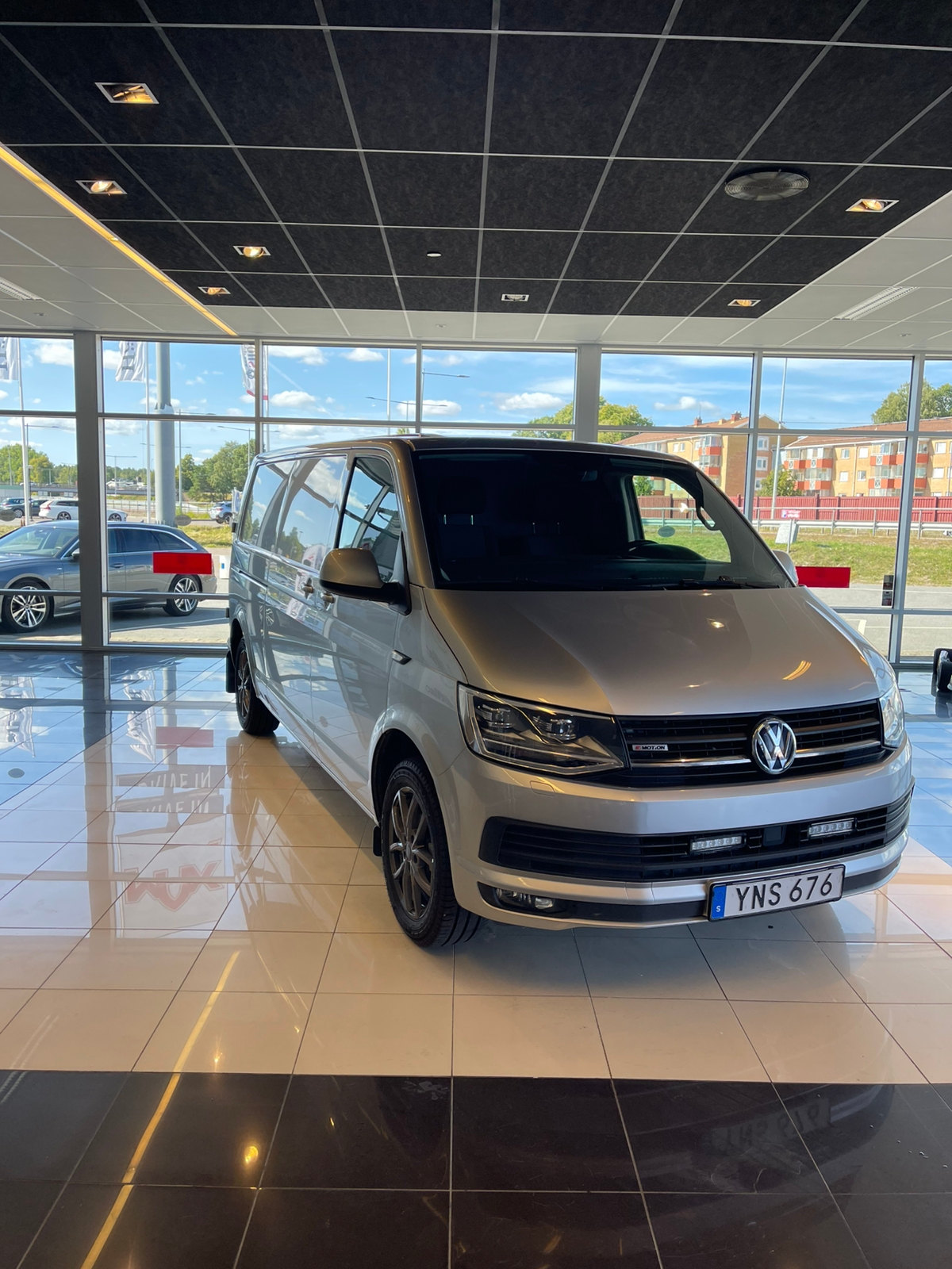 Volkswagen Transporter 2018, photo 4/10