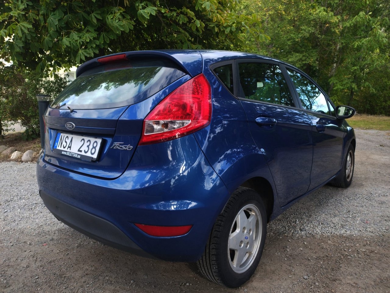 Ford Fiesta 5-dörrar 1.25 Trend Euro 5 2010, kuva 7/10