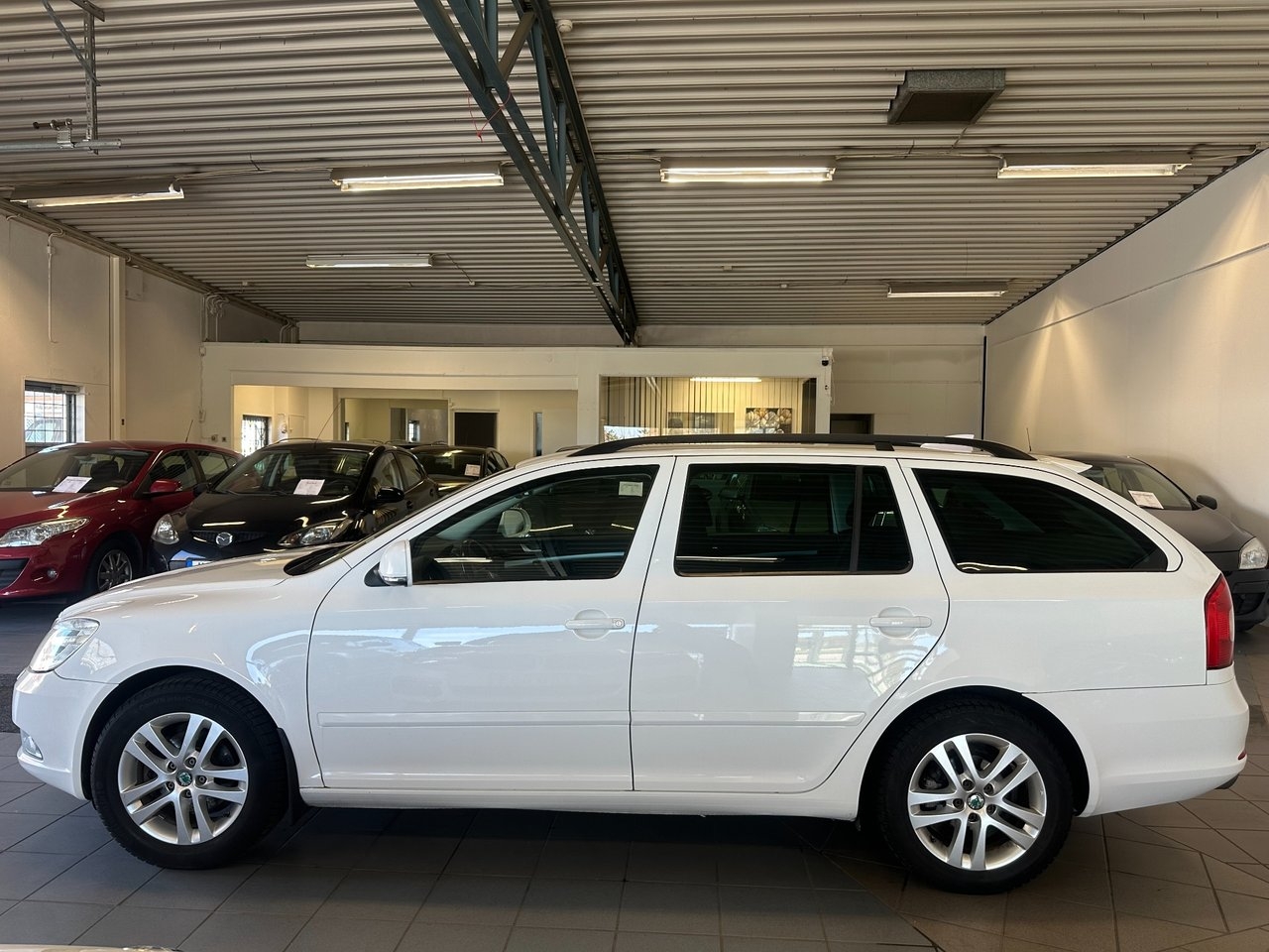 Skoda Octavia 2013, bild 2/10