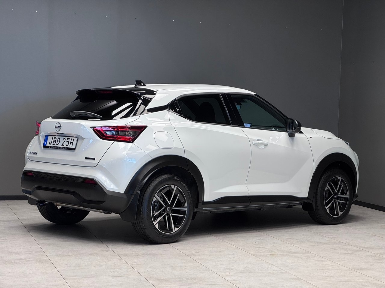 Nissan Juke Hybrid 2024, bild 2/10