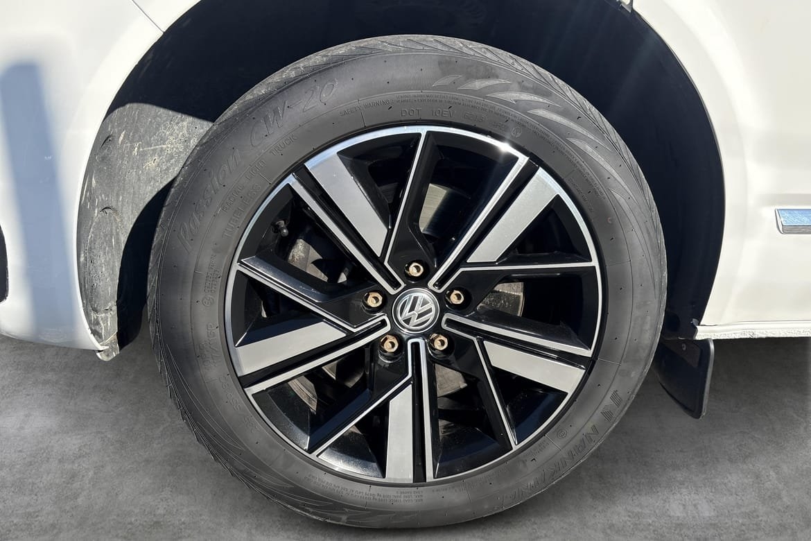 Volkswagen Multivan 2022, bild 6/10