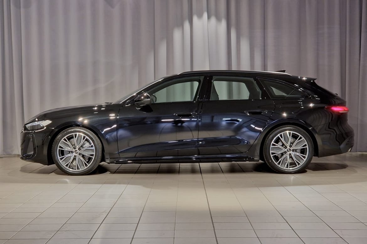 Audi A5 eHybrid quattro S line 2026, bild 2/10