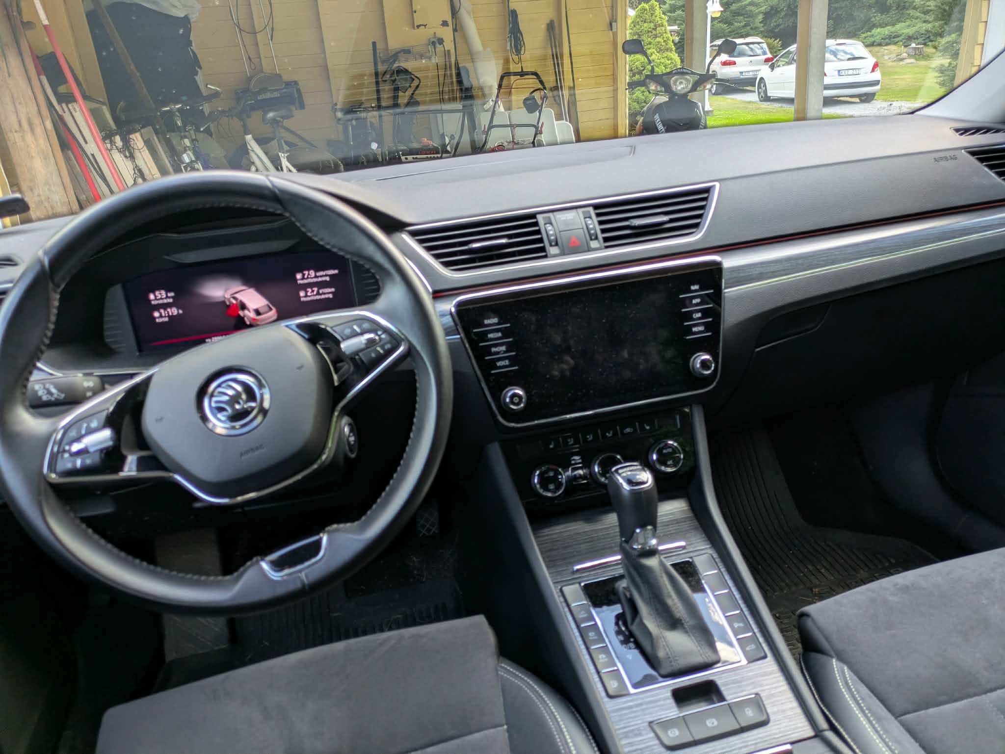 Skoda Superb 2023, kuva 7/10