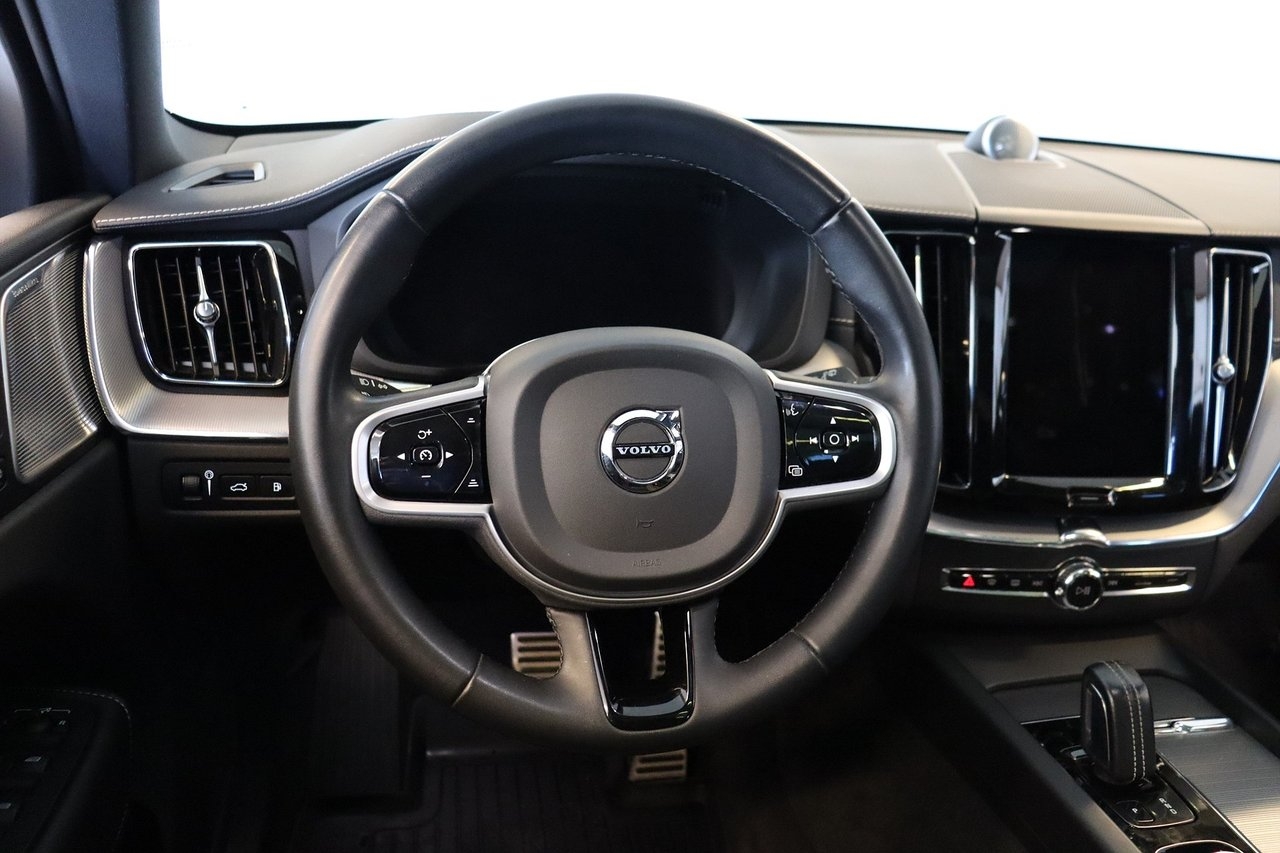 Volvo XC60 2022, bild 2/17