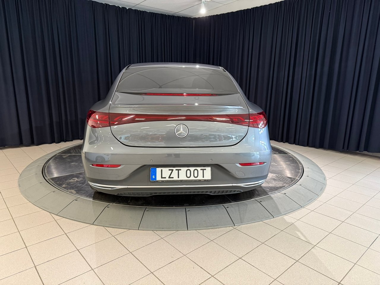 Mercedes-Benz EQE 2023, bild 6/10