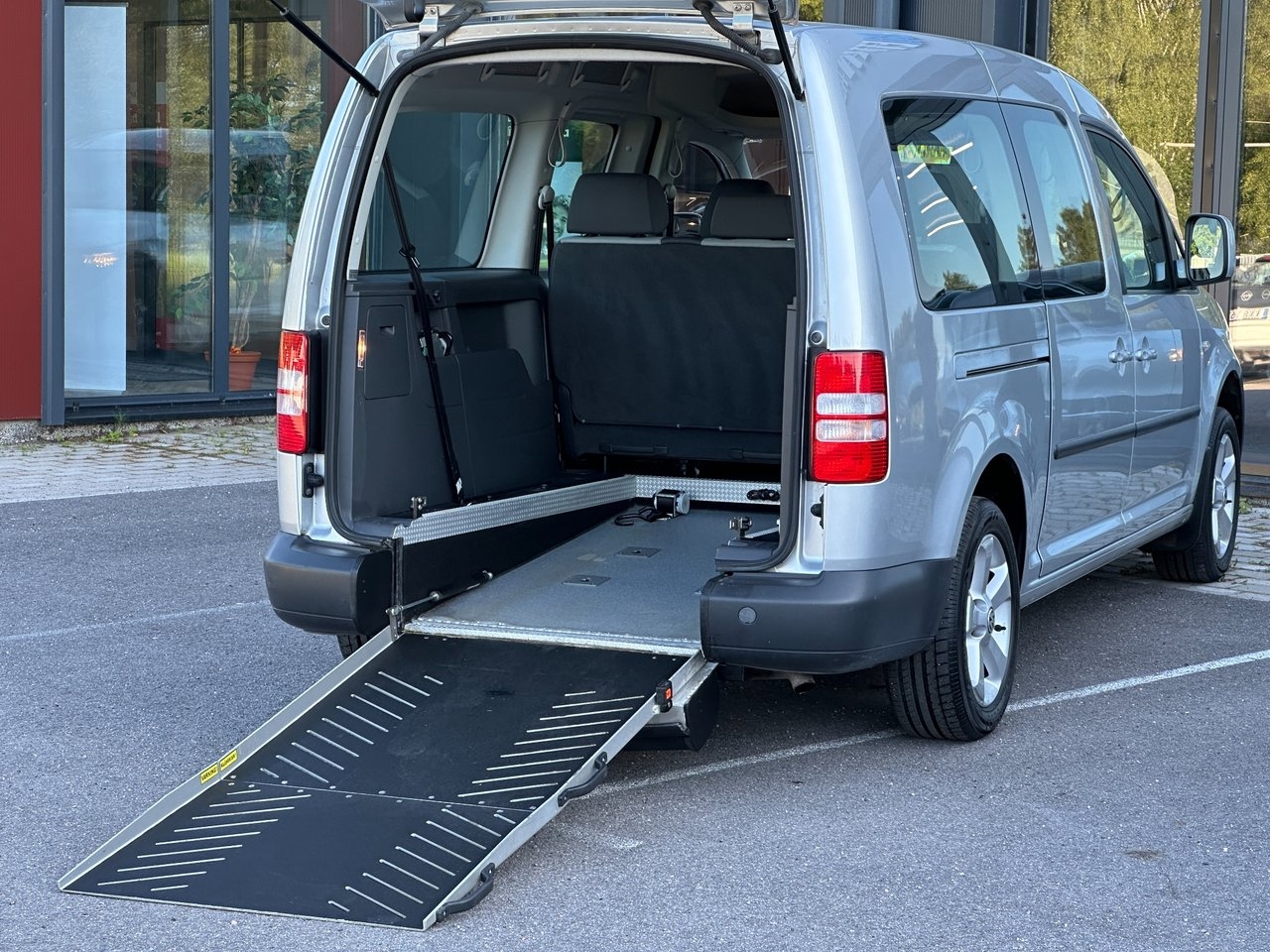 Volkswagen Caddy Maxi Maxi Life 1.2TSI 2011, bild 2/10