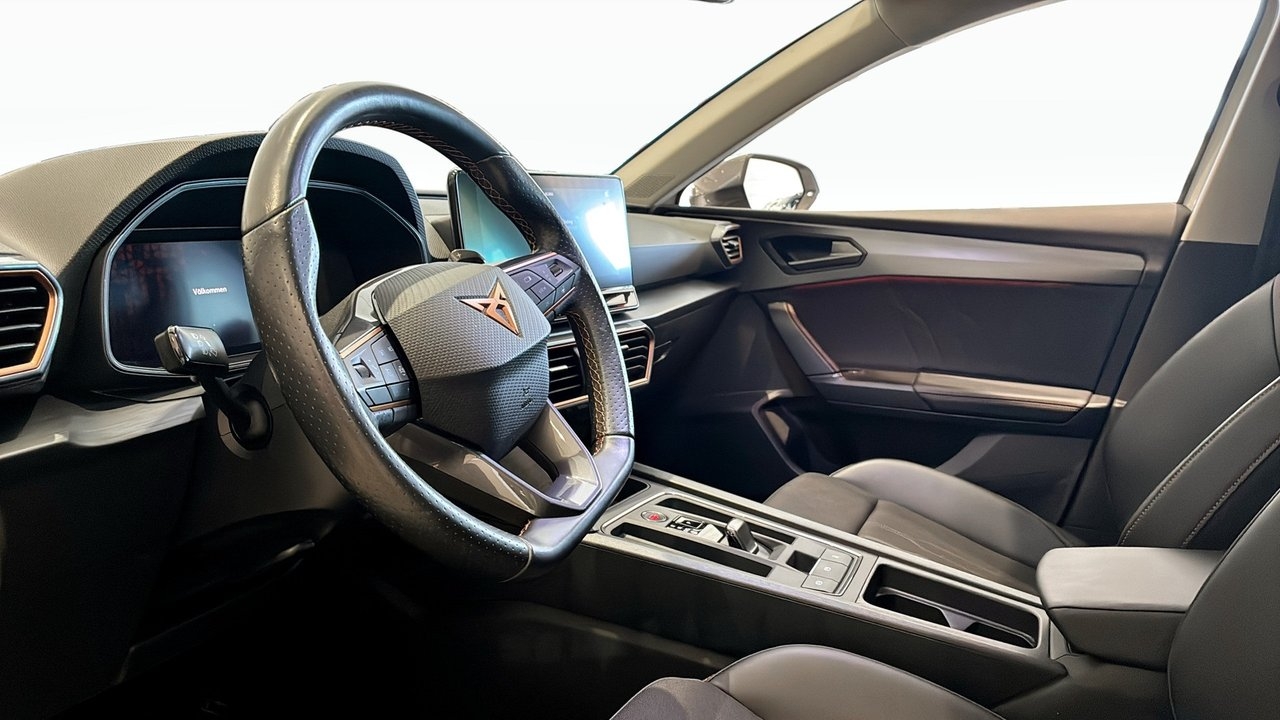 Cupra Leon 2023, photo 7/10