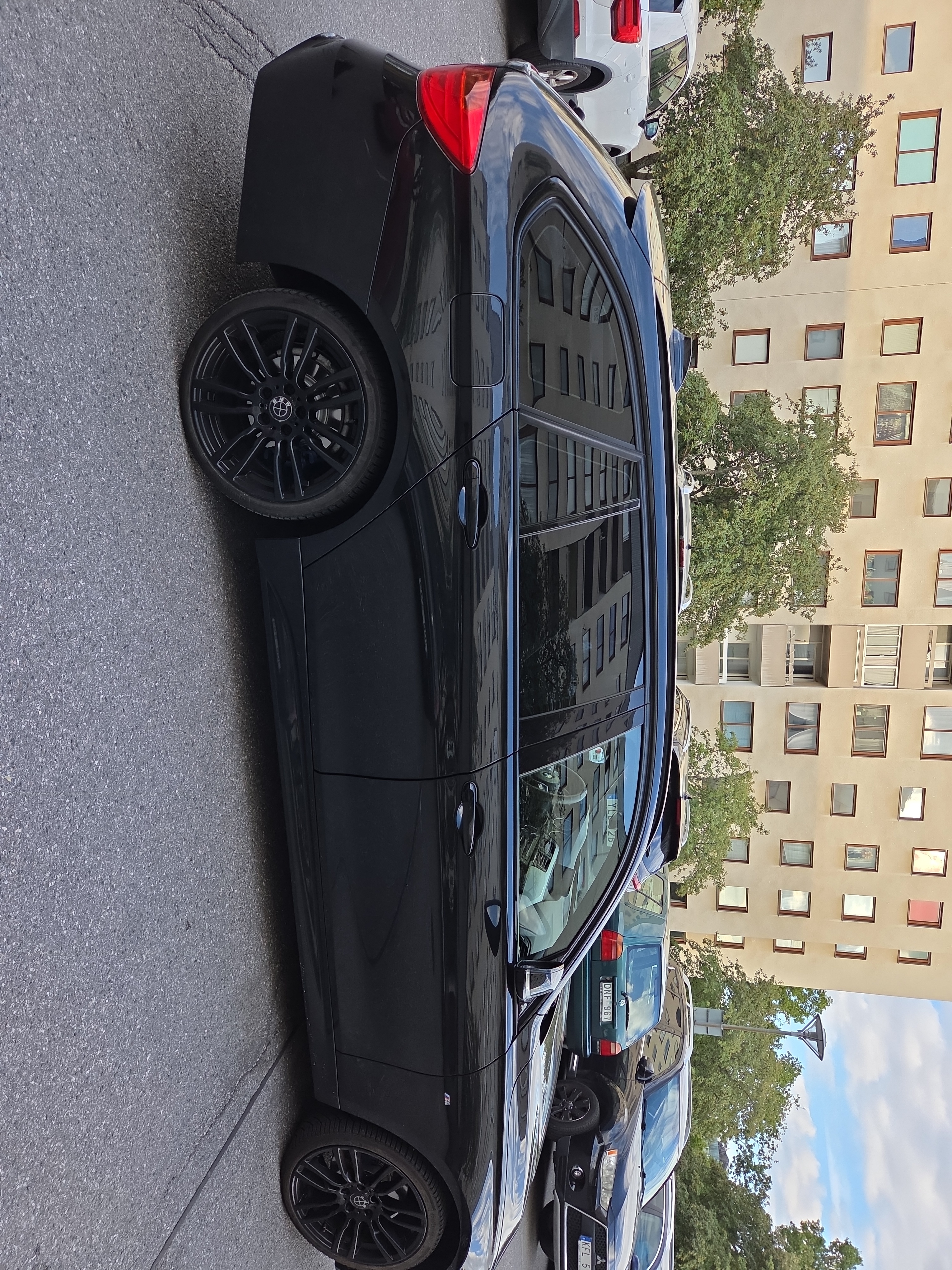 BMW 320 d xDrive Touring Steptronic 2015, bild 4/9