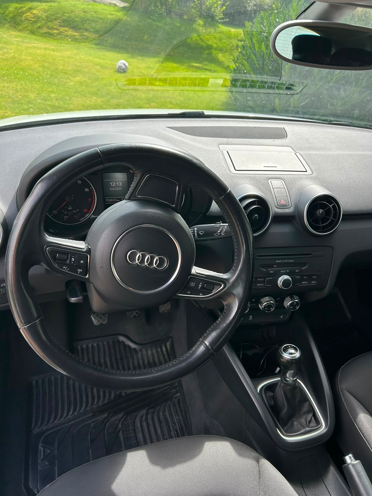 Audi A1 Sportback 1.2 TFSI Manuell 2013, bild 4/5