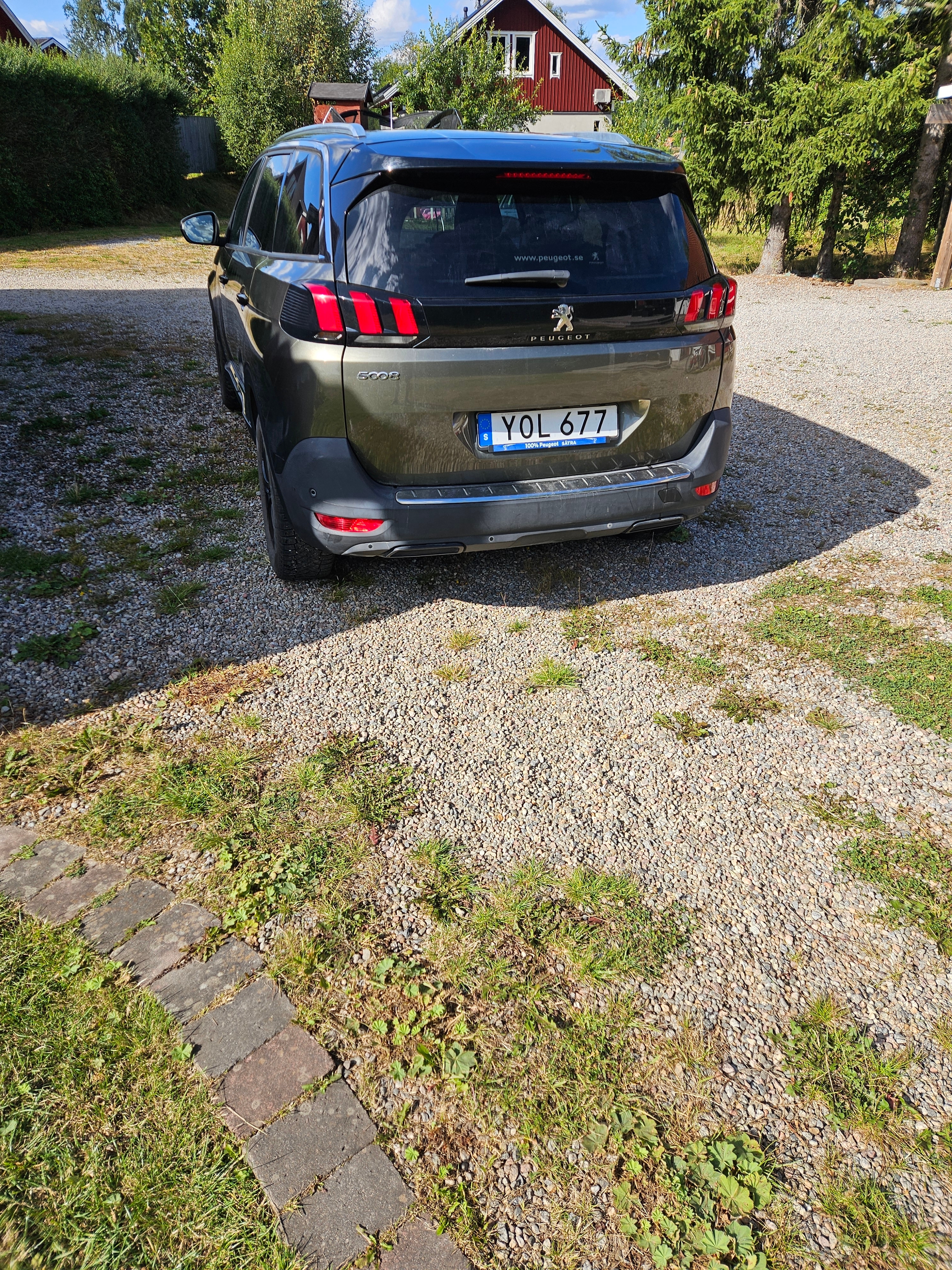 Peugeot 5008 1.6 BlueHDi 120 8v EAT 2017, photo 4/9