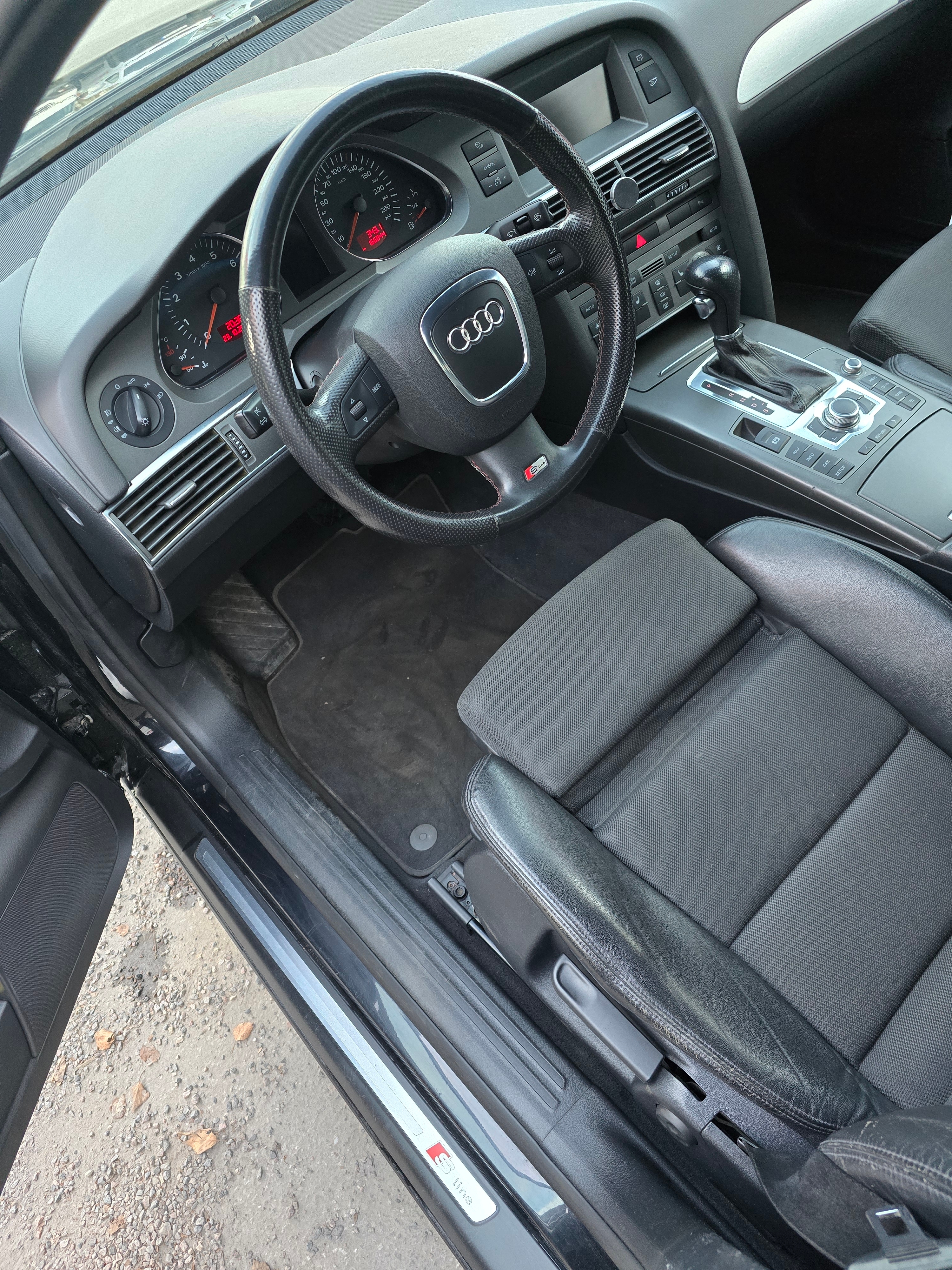 Audi A6 Sedan 3.2 FSI V6 Multitronic 2006, bild 6/9