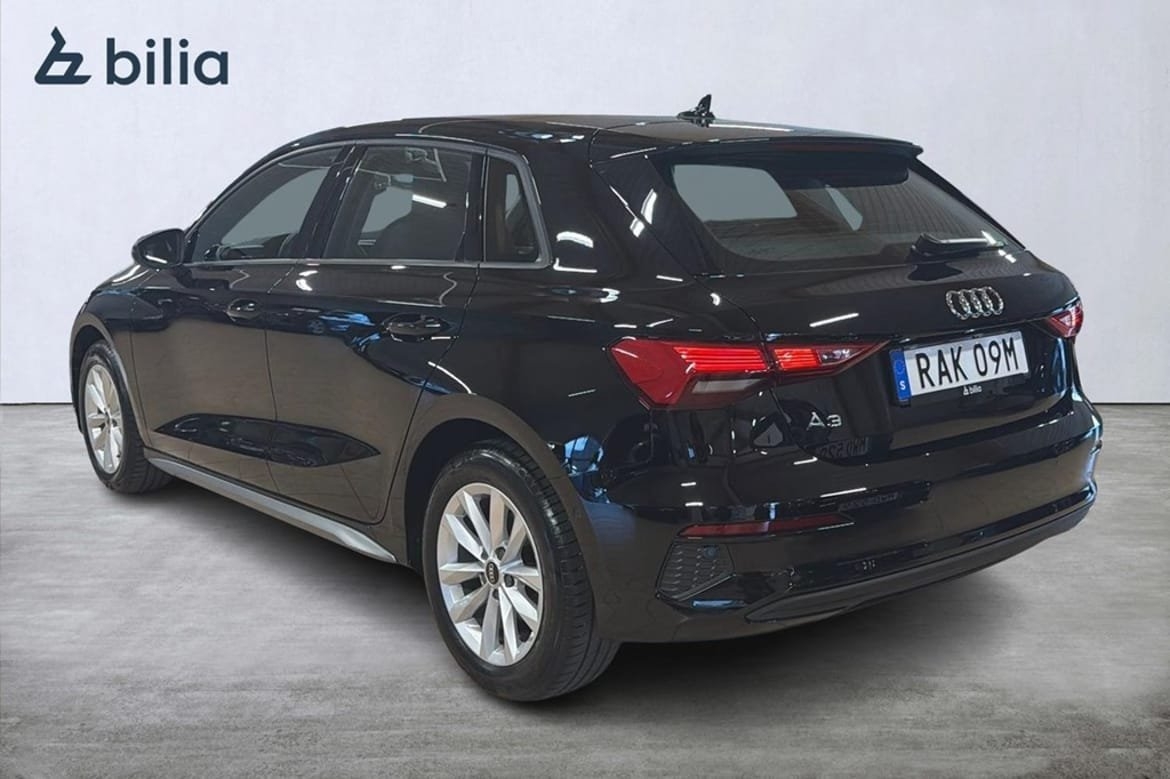 Audi A3 35 TFSI PROLINE 150 HK S TRONIC 2023, bild 2/23