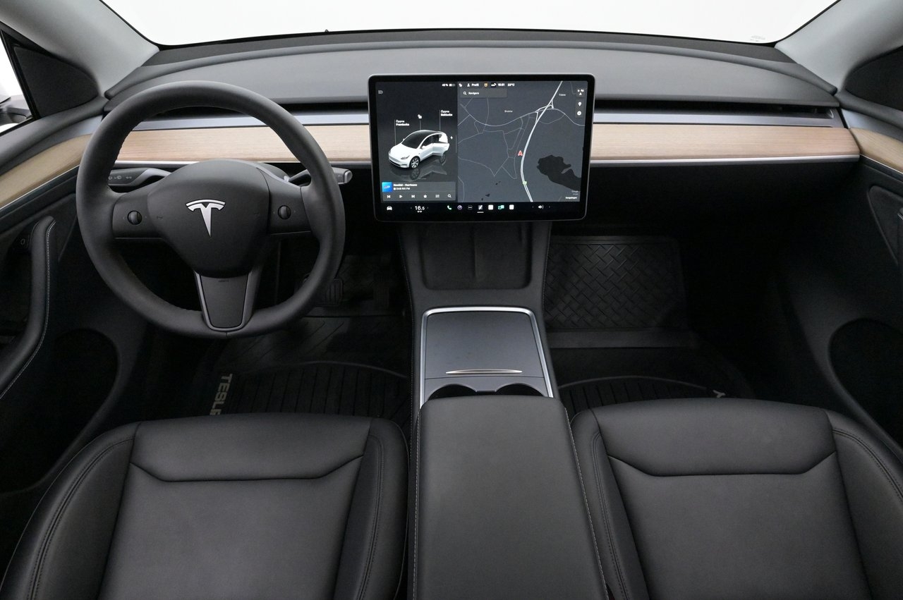 Tesla Model Y 2023, bild 6/10