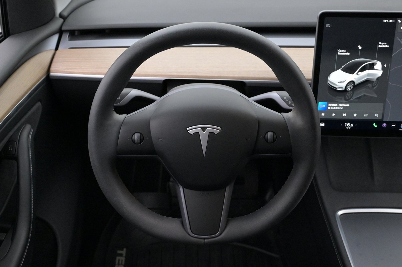 Tesla Model Y 2023, bild 7/10
