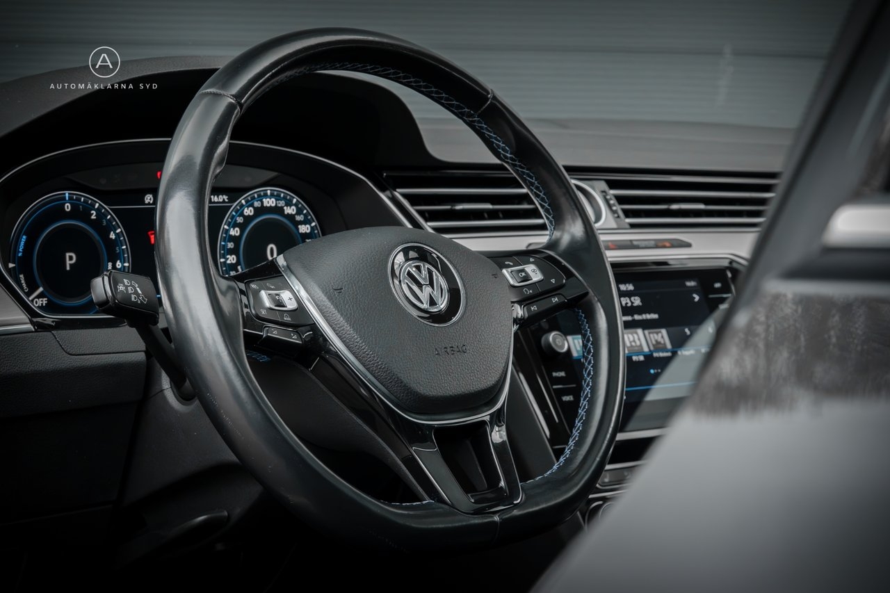 Volkswagen Passat Variant GTE 2018, bild 7/10