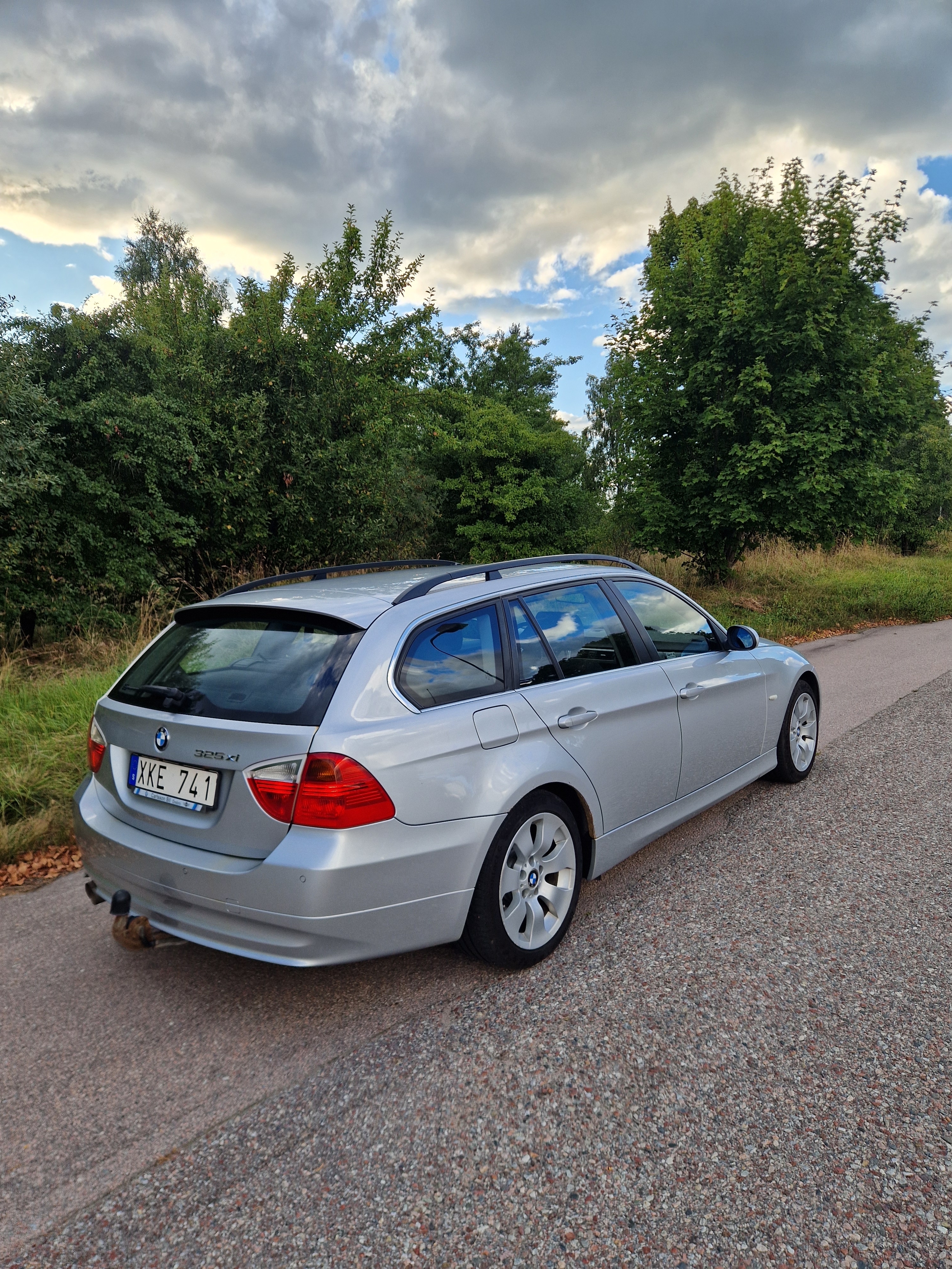 BMW 325 Xi Touring Manuell 2006, bild 6/10