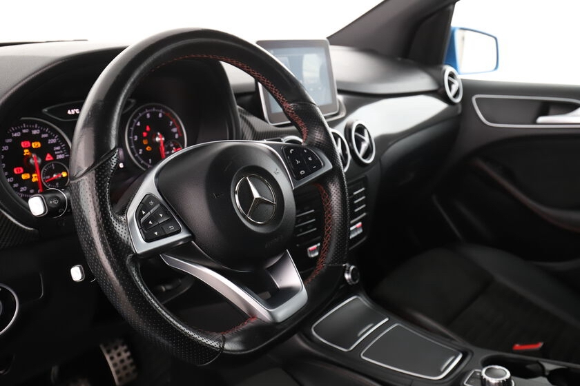 Mercedes-Benz B 220 4MATIC 7G-DCT 2016, photo 6/9