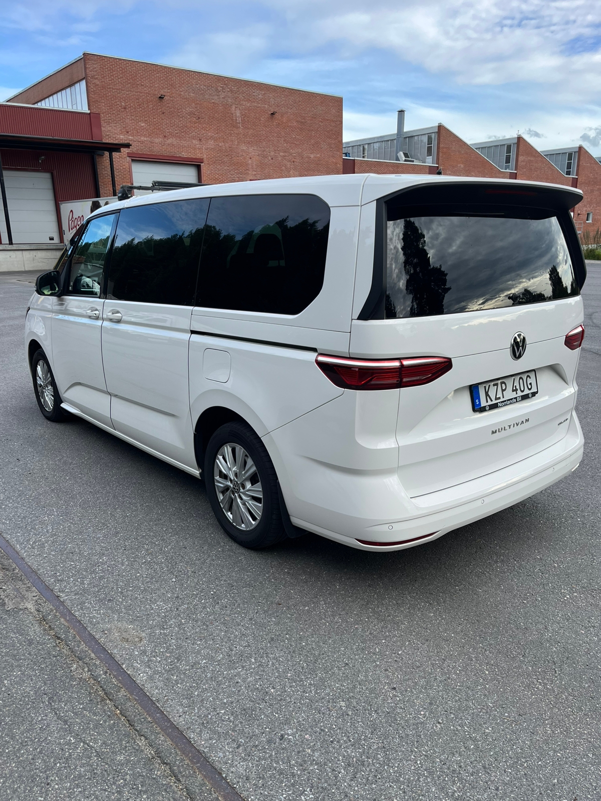 Volkswagen Multivan 2022, kuva 5/6