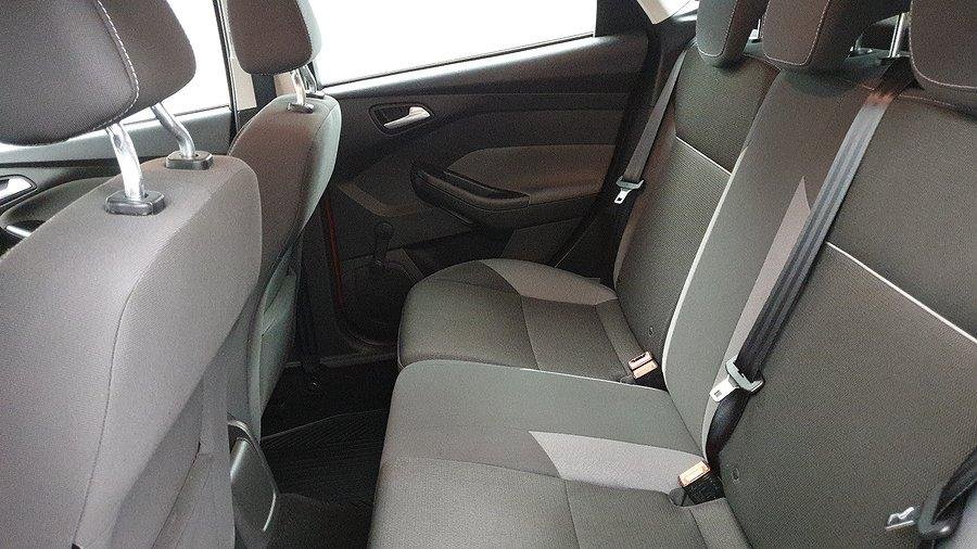 Ford Focus 1.6 Ti-VCT CNG Manuell 2014, bild 6/7