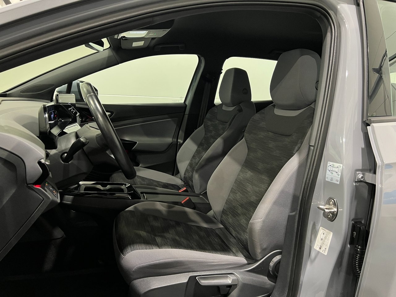 Volkswagen ID.4 2023, photo 7/10