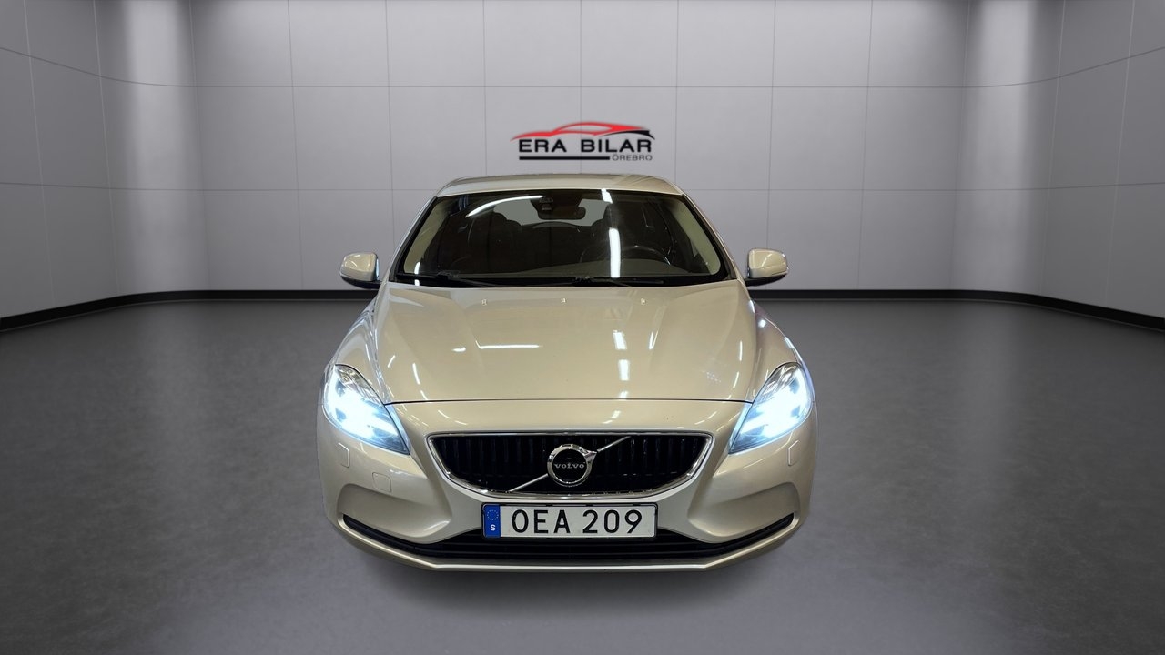 Volvo V40 D2 120HK Business Advanced 2017, kuva 2/10