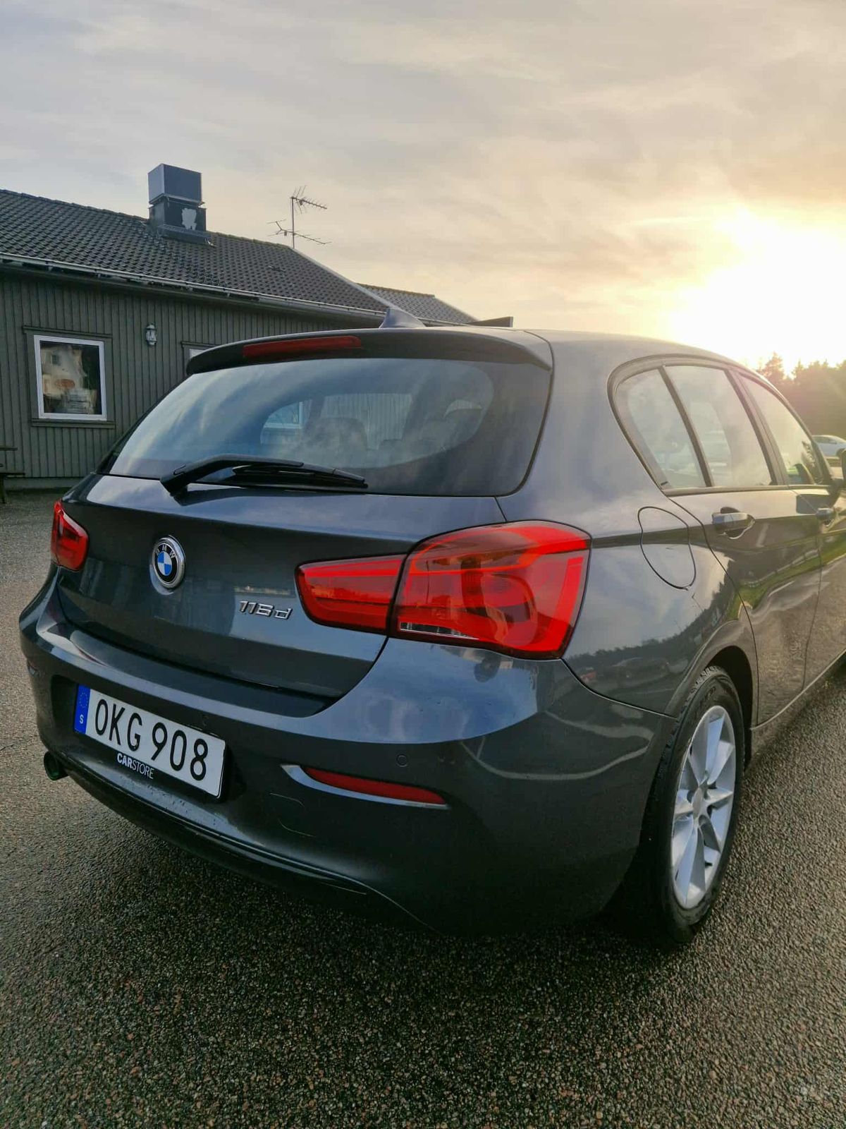 BMW 116d Sport Line 2017, bild 3/10