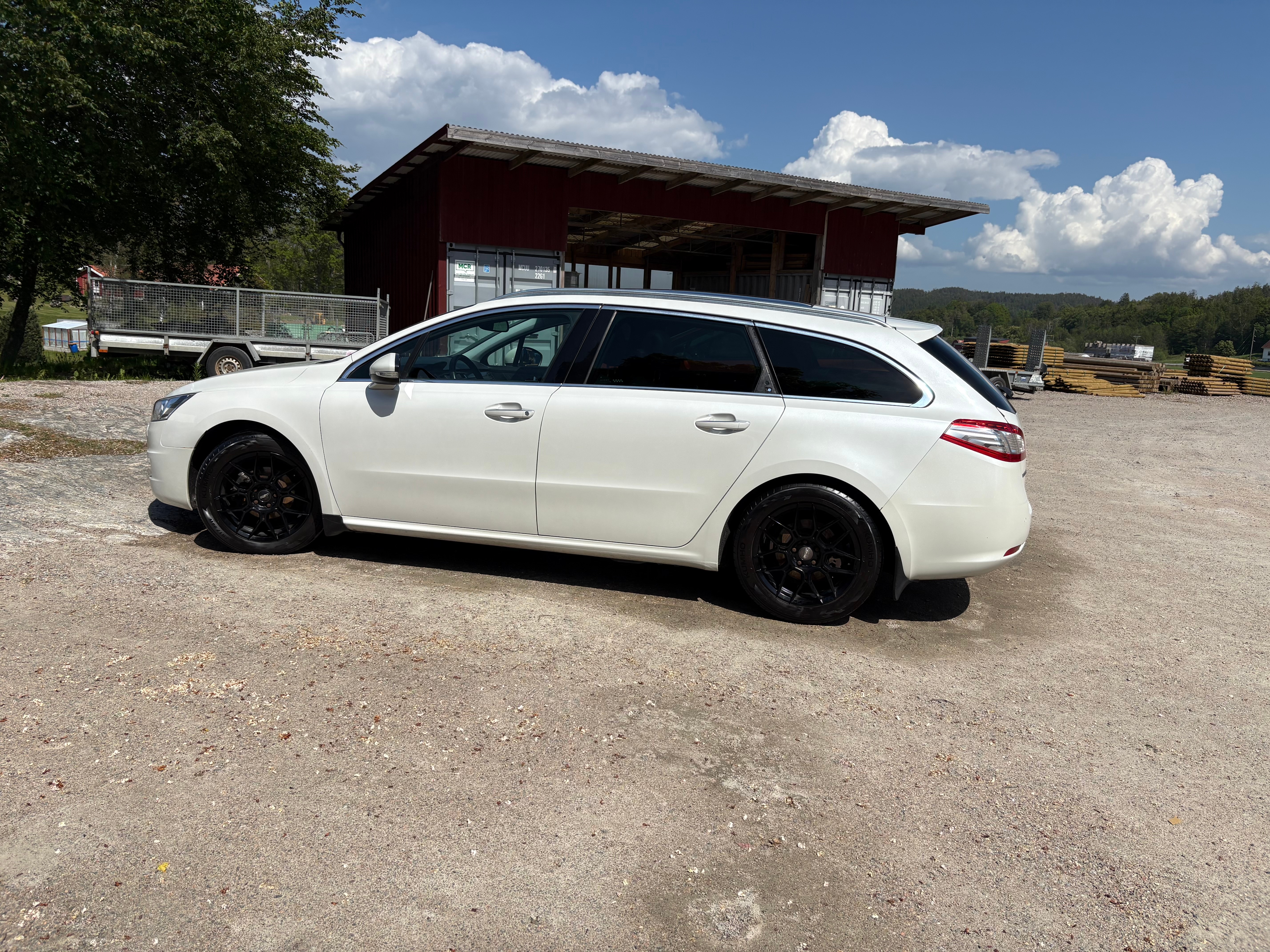 Peugeot 508 SW 1.6 e-HDi 115 FAP EGS 2012, kuva 2/10