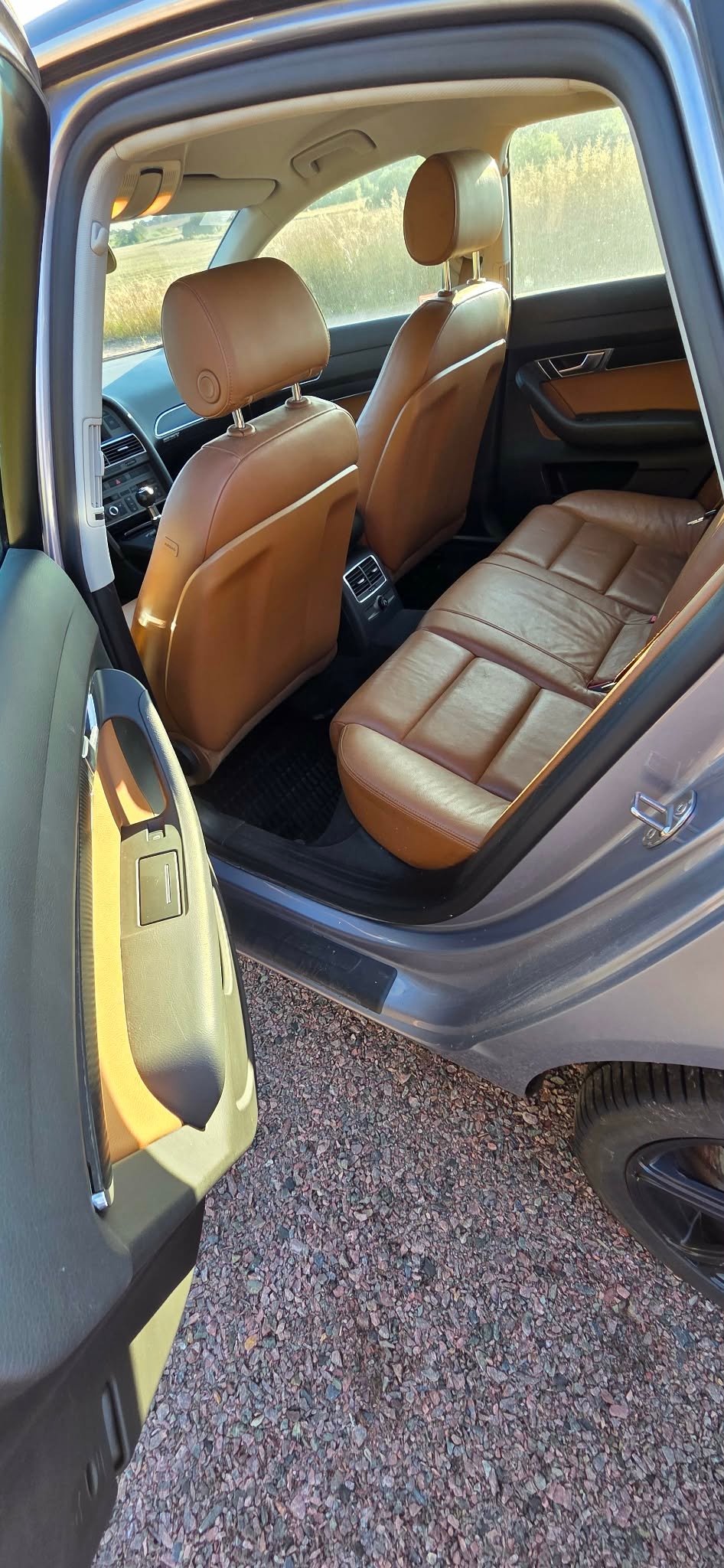 Audi A6 Sedan 2.4 Manuell 2005, bild 7/7
