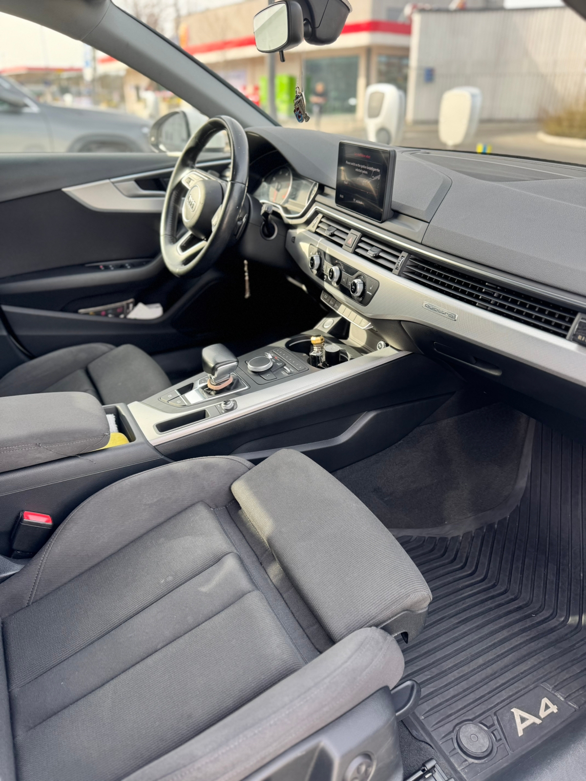 Audi A4 Avant 2.0 TDI quattro S Tronic 2016, bild 3/10