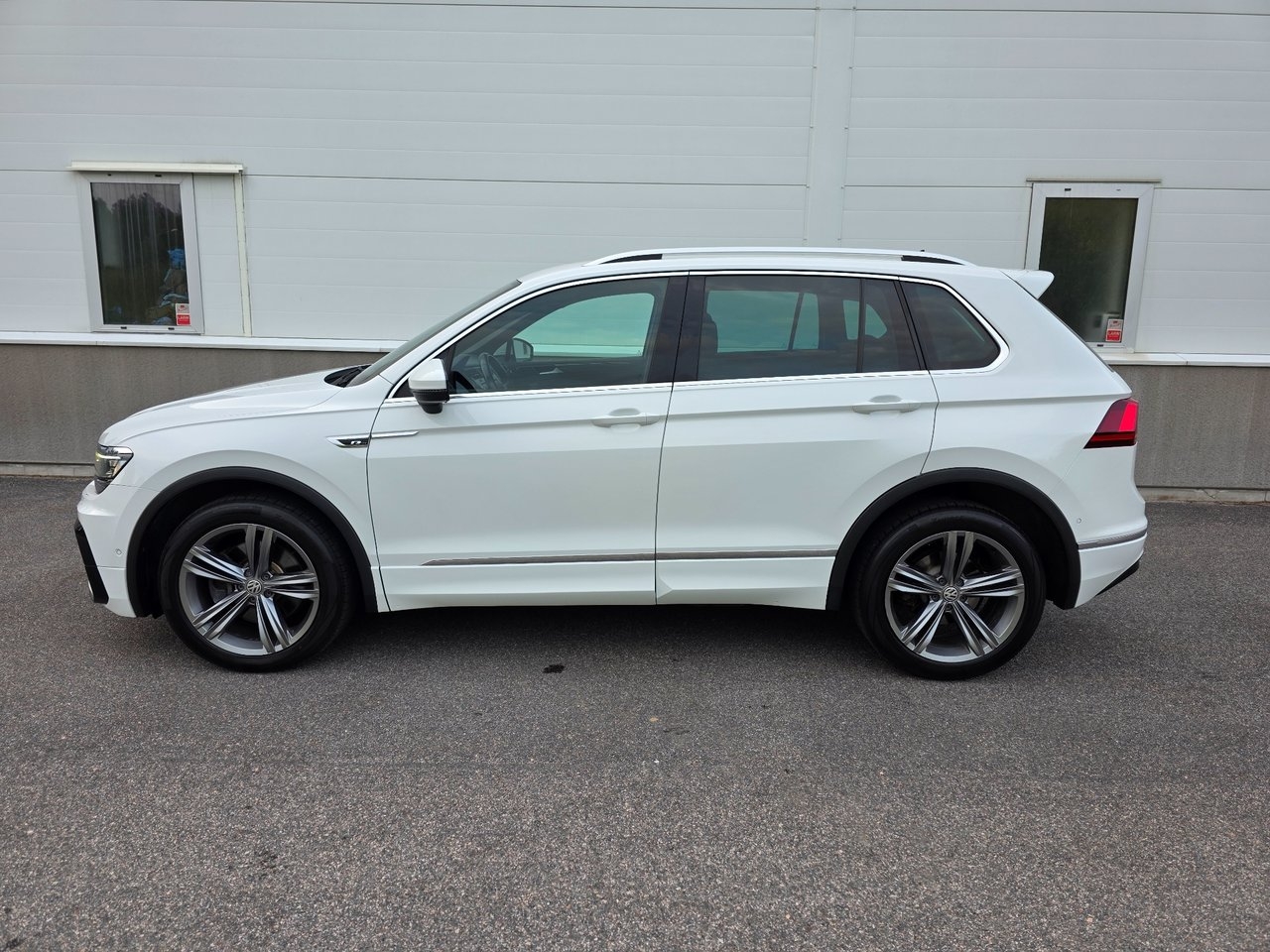 Volkswagen Tiguan 2018, bild 3/10