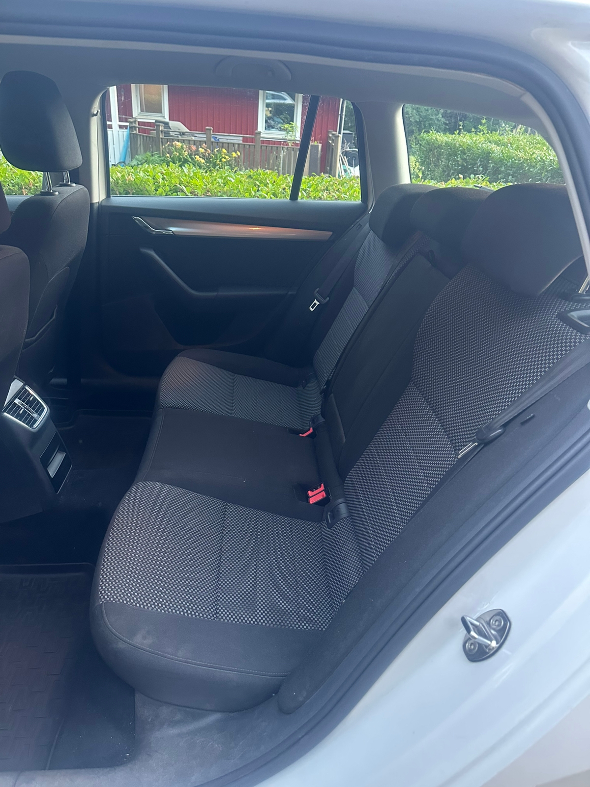 Skoda Octavia Kombi 1.6 TDI Manuell 2016, bild 3/8