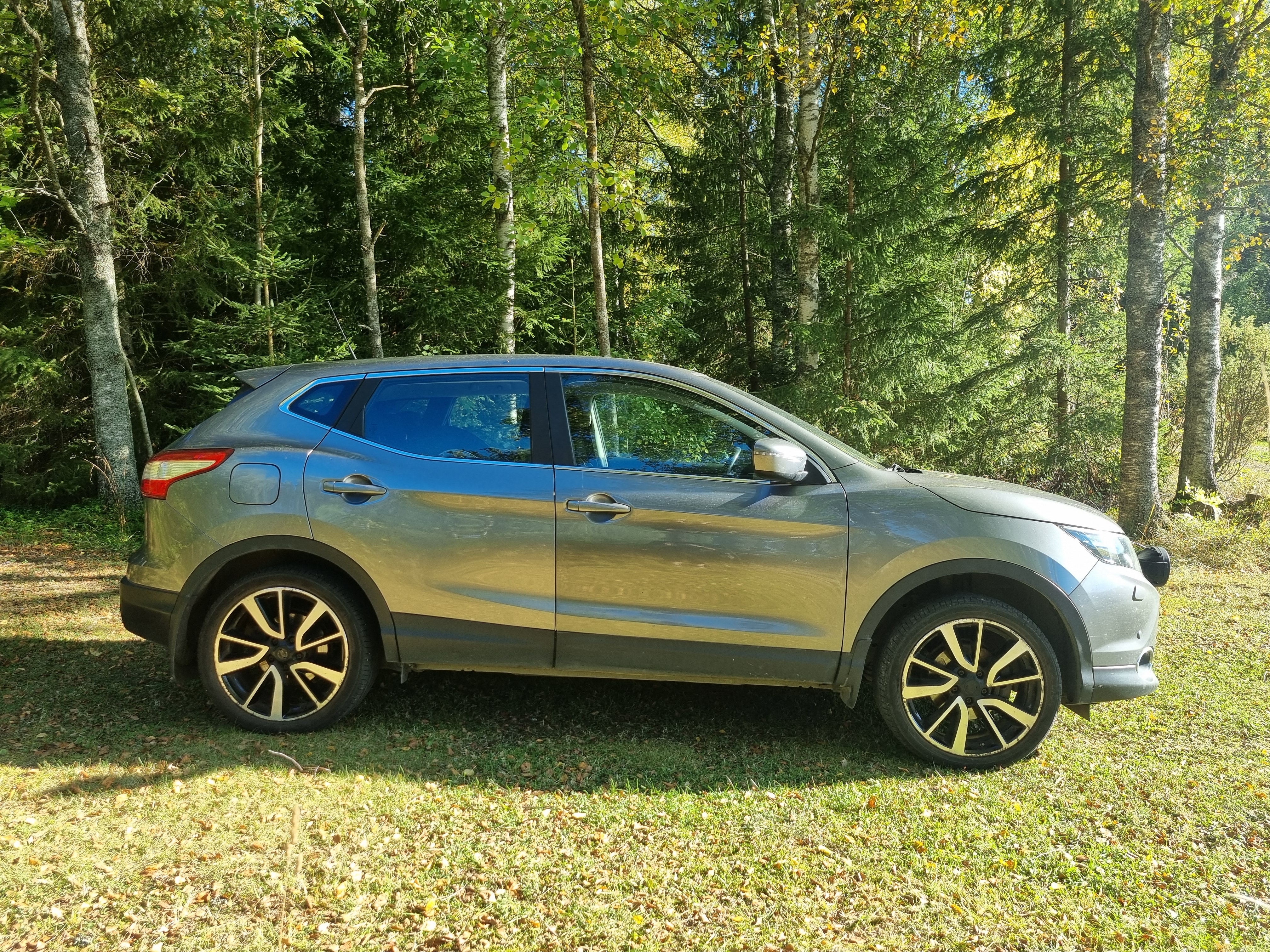 Nissan Qashqai 1.2 DIG-T Manuell 2016, bild 2/12