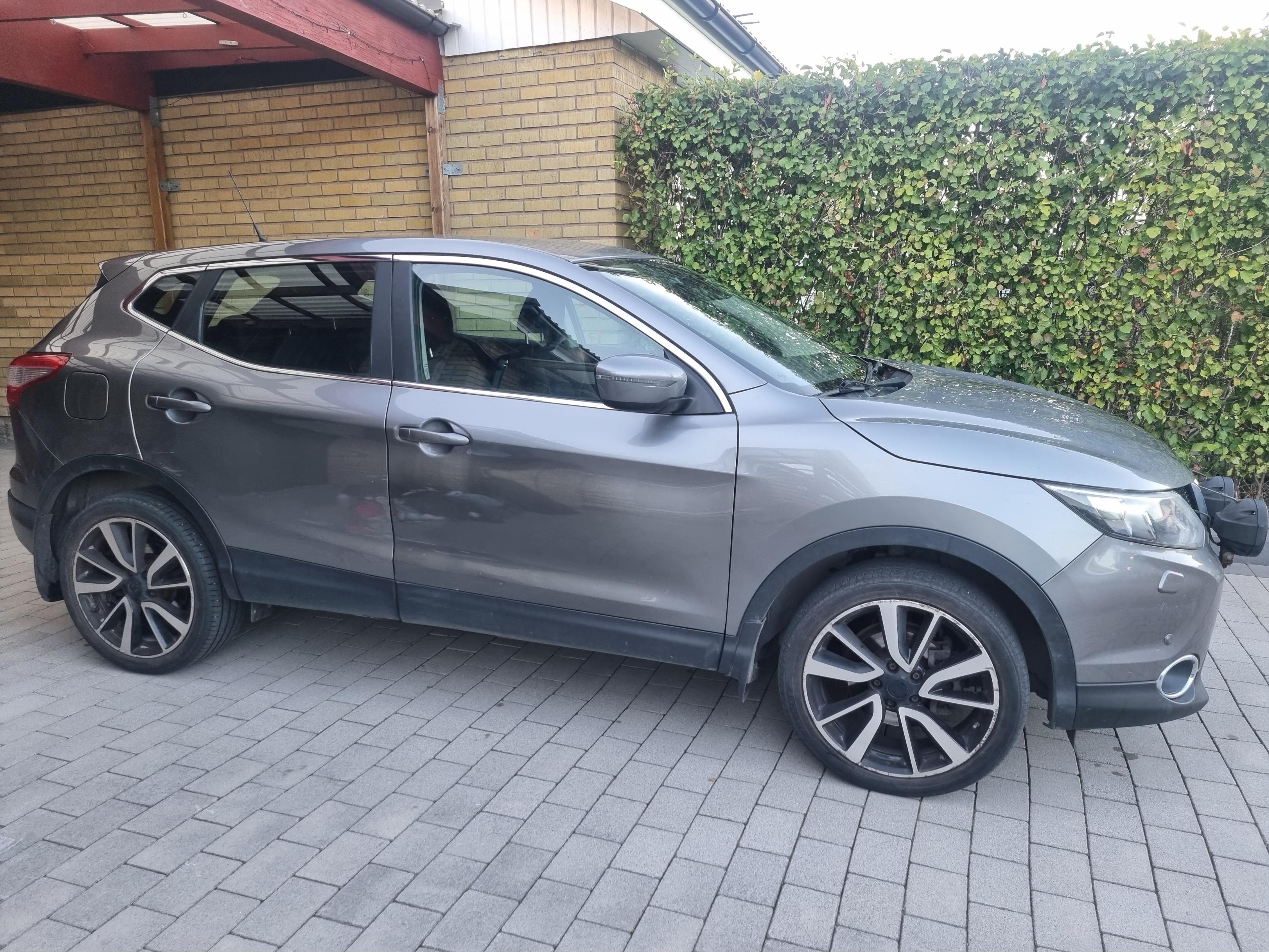 Nissan Qashqai 1.2 DIG-T Manuell 2016, bild 5/12