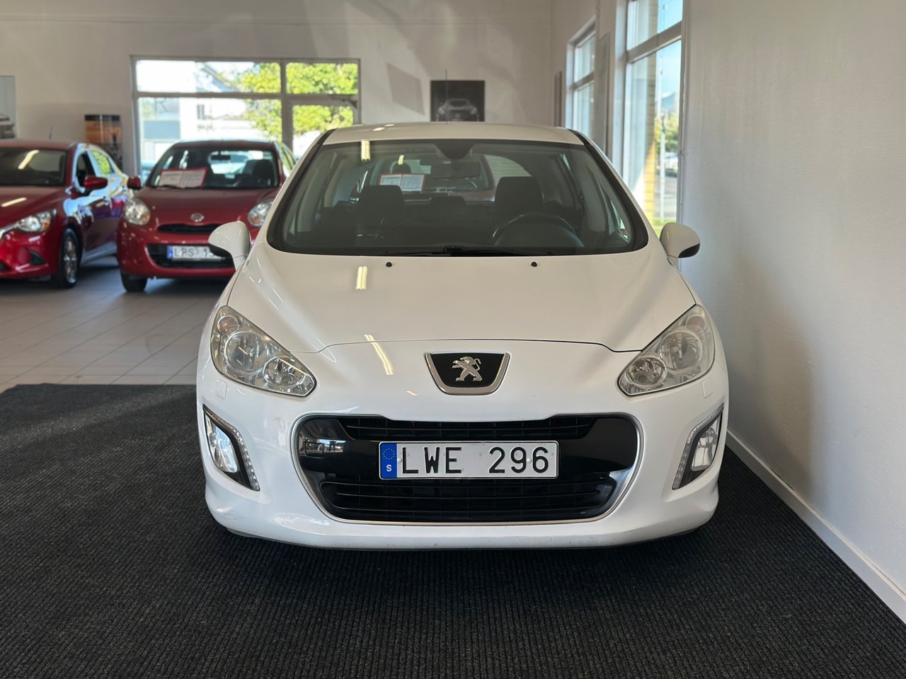 Peugeot 308 2011, bild 2/10