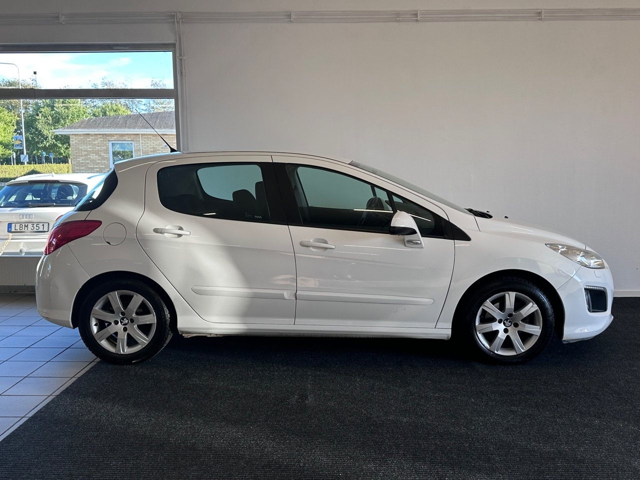Peugeot 308 2011, bild 6/10