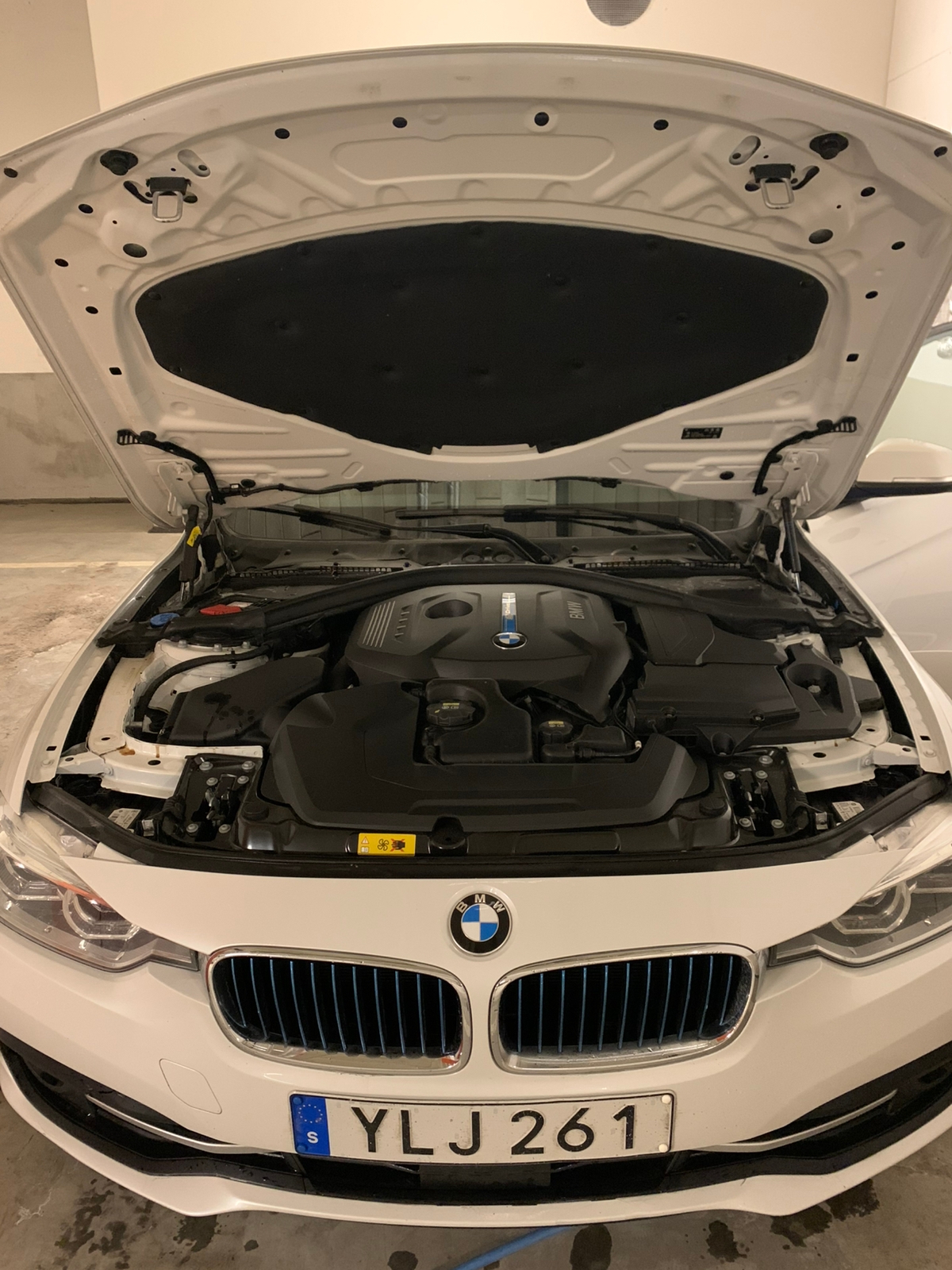 BMW 330 e Sedan Steptronic 2017, bild 6/16