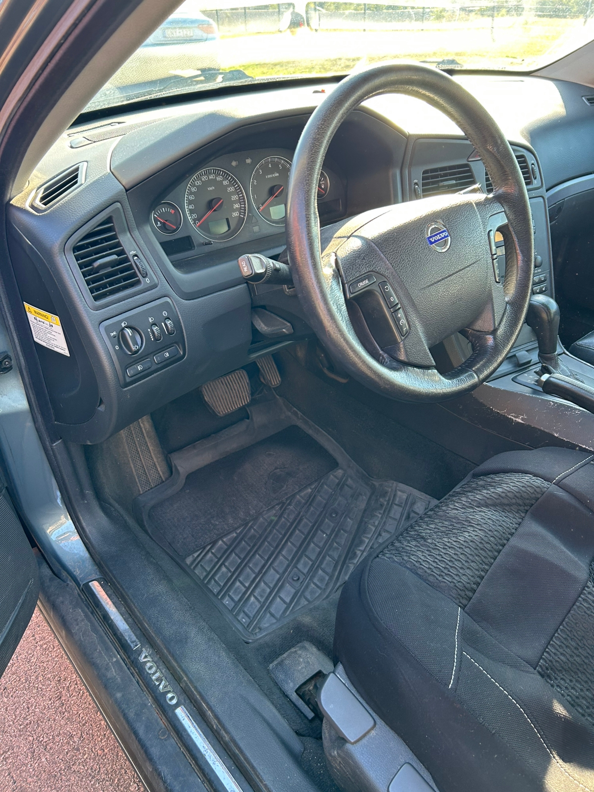 Volvo V70 2.5T Automatisk 2004, kuva 2/10