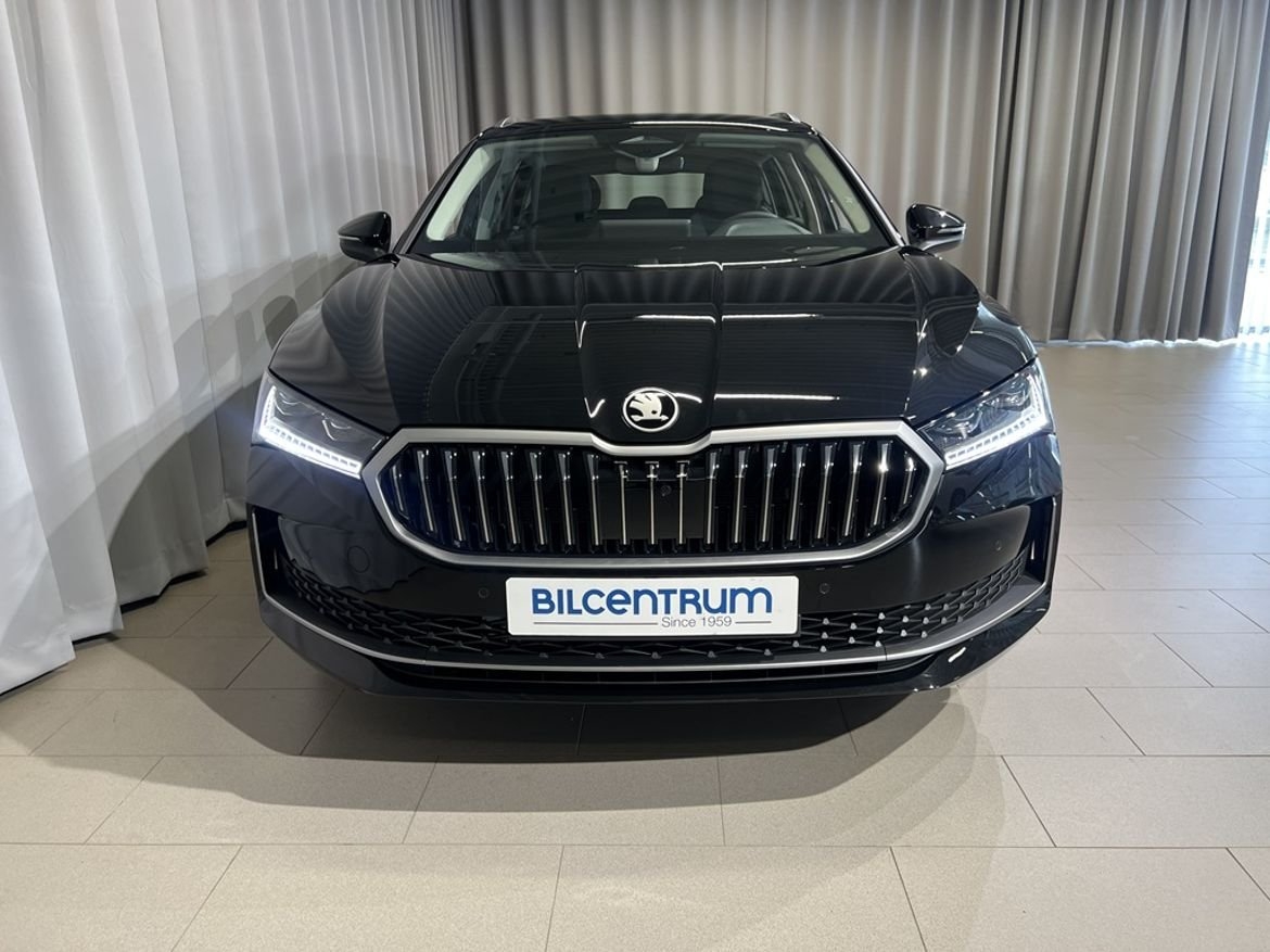 Skoda Superb 2026, bild 2/10