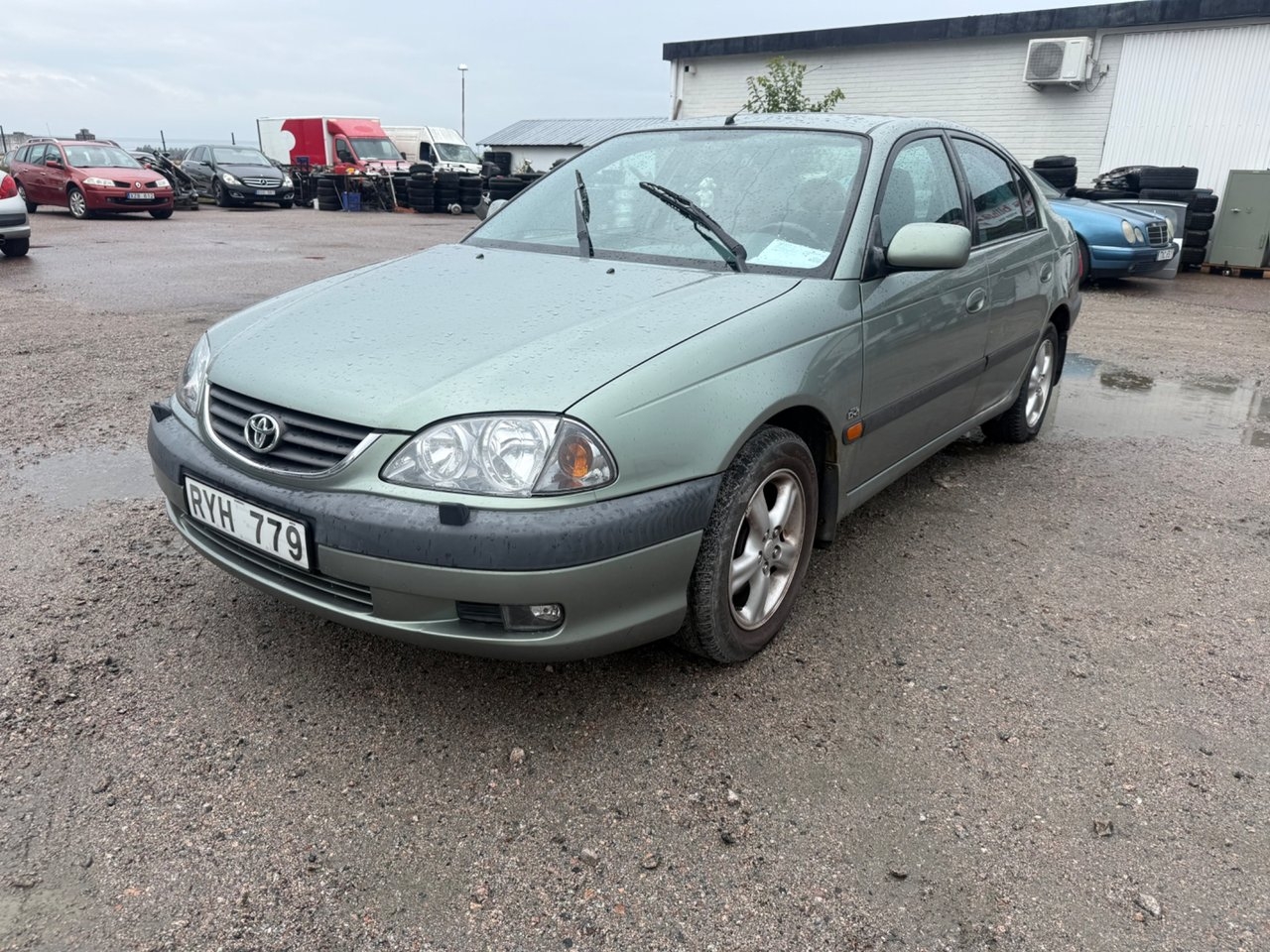 Toyota Avensis Sedan 2.0 D4 VVT-i 2001, kuva 2/6