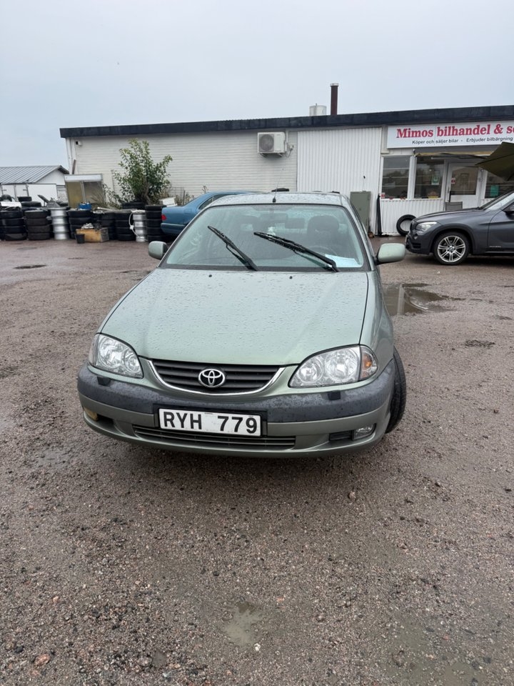 Toyota Avensis Sedan 2.0 D4 VVT-i 2001, kuva 6/6