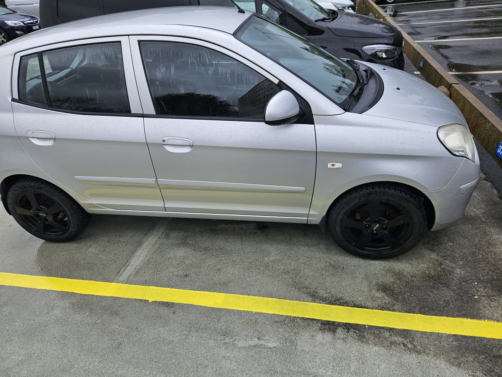 Kia Picanto 1.1 Manuell 2009, bild 3/4