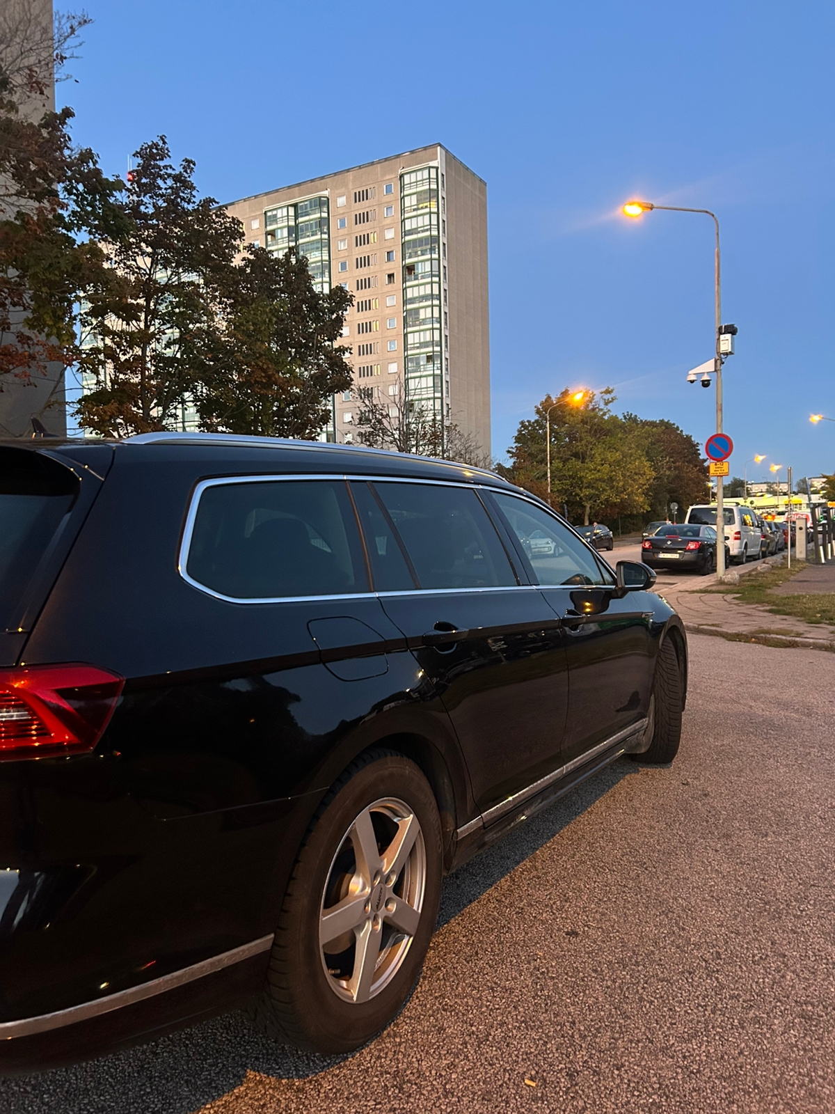 Volkswagen Passat 2019, bild 5/10