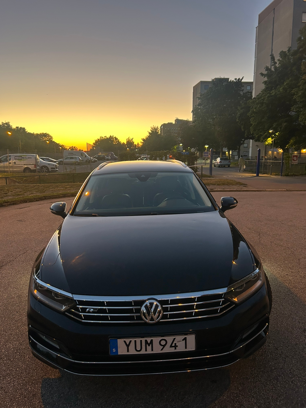 Volkswagen Passat 2019, bild 2/10