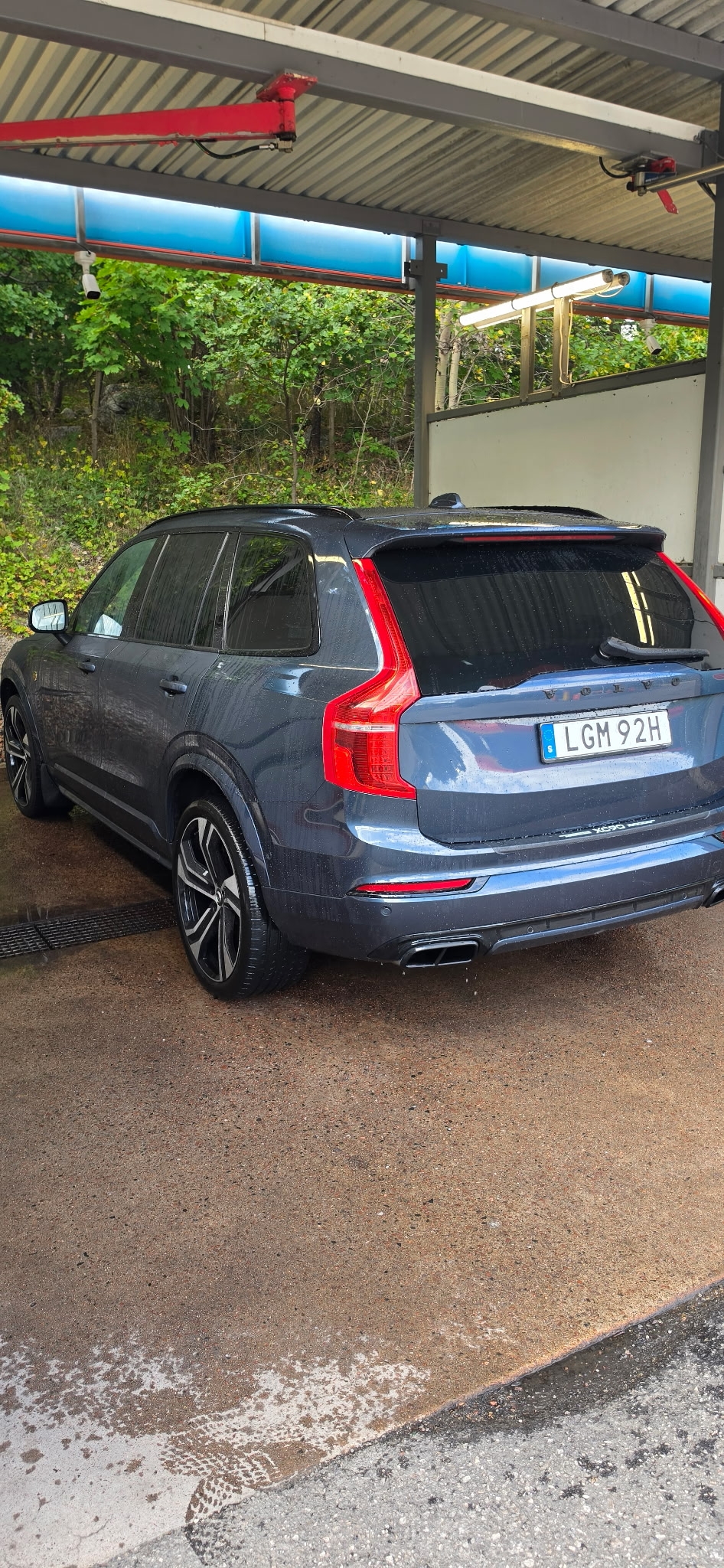 Volvo XC90 7-seater B5 AWD Geartronic 2020, photo 2/5