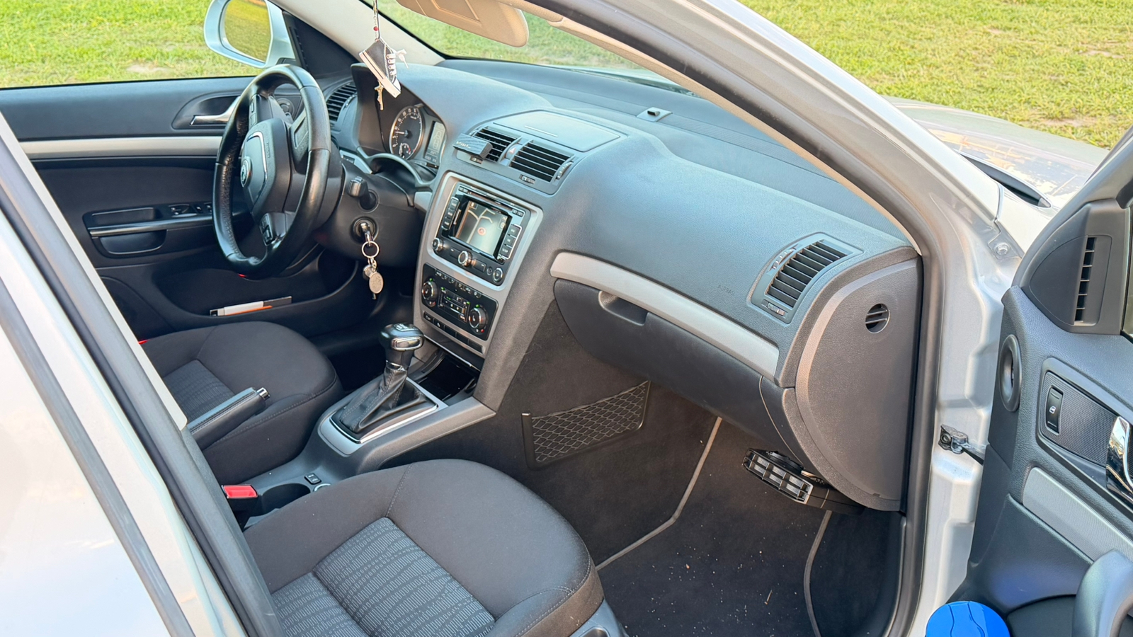 Skoda Octavia 2013, bild 2/7