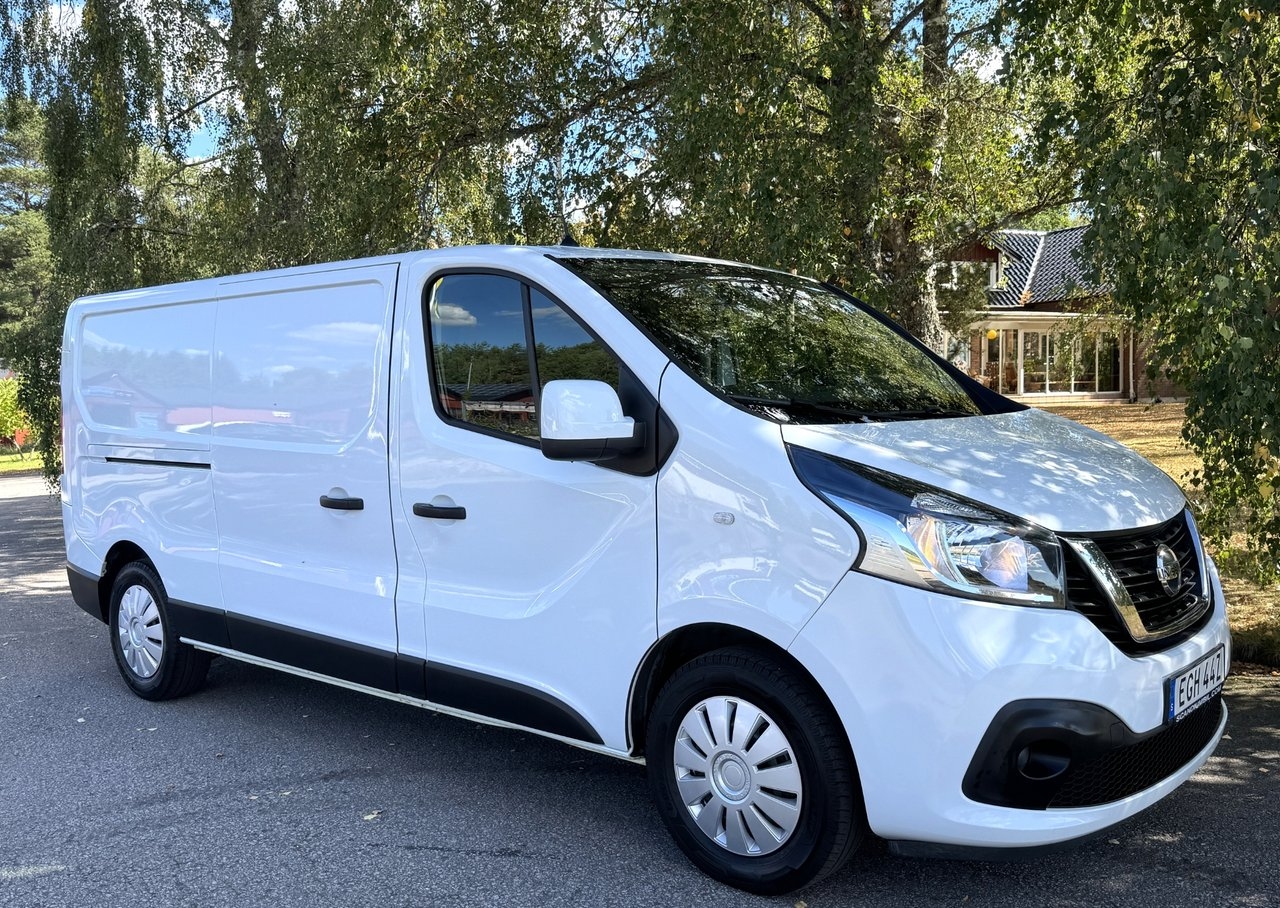 Nissan NV300