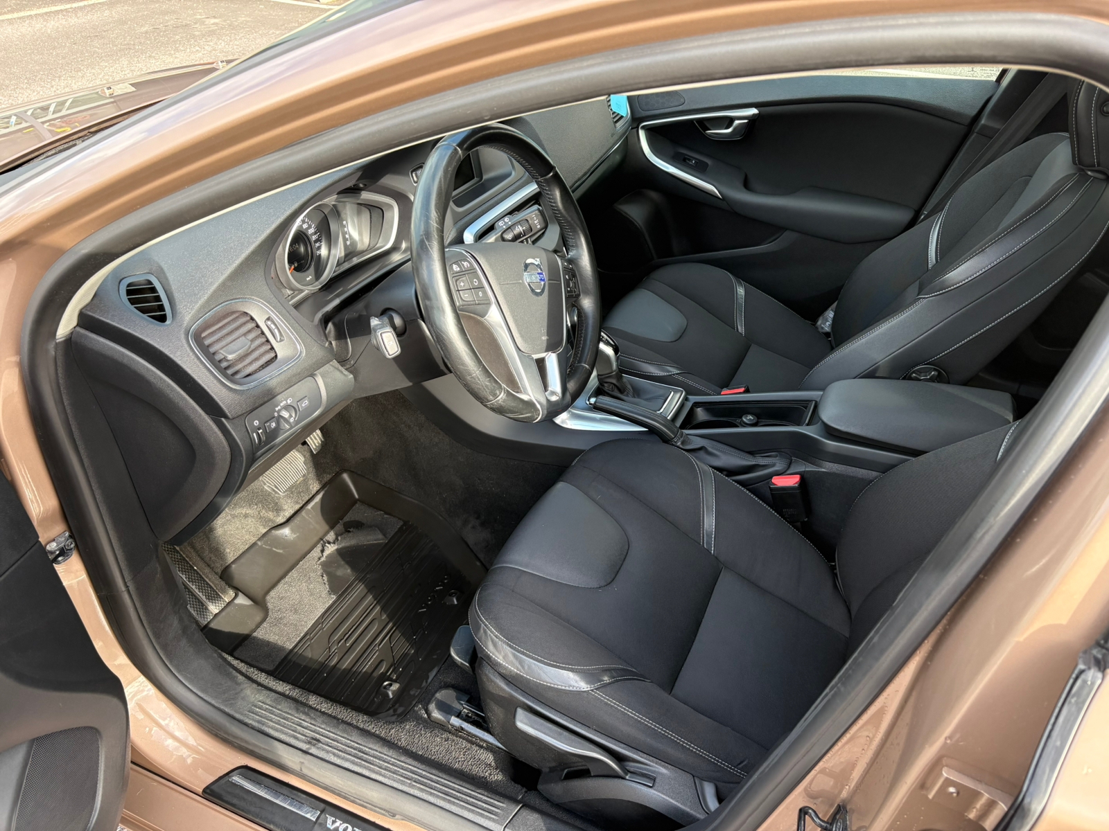 Volvo V40 D2 Powershift 2014, bild 5/10